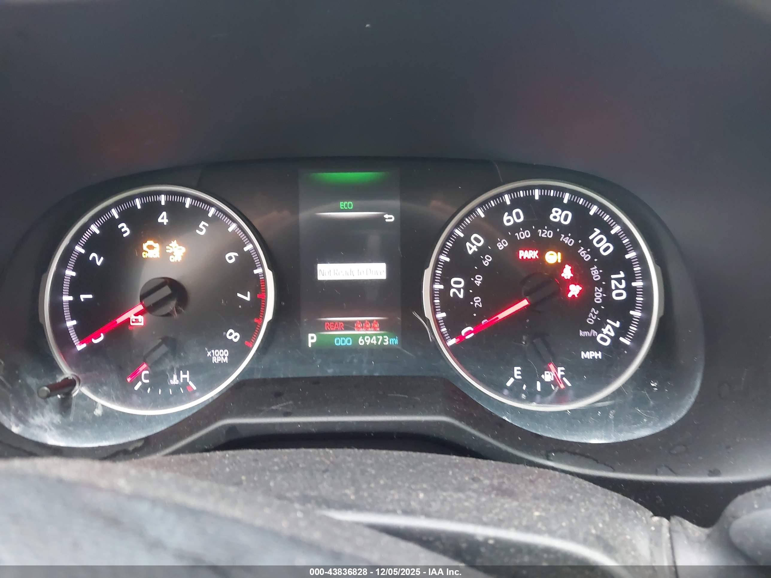 TOYOTA RAV4 image 7