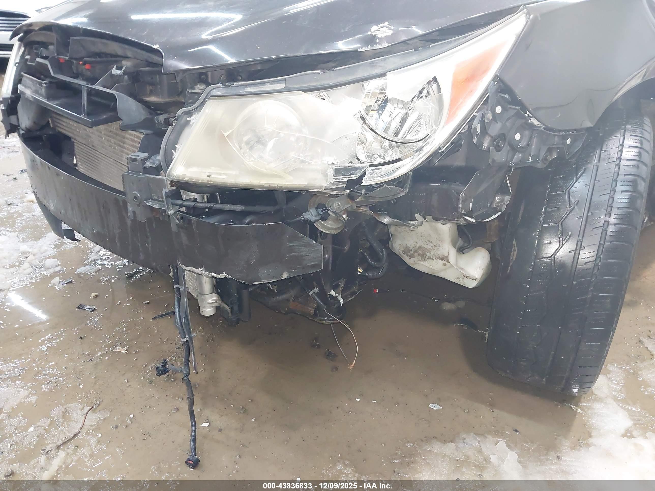 BUICK LACROSSE image 6