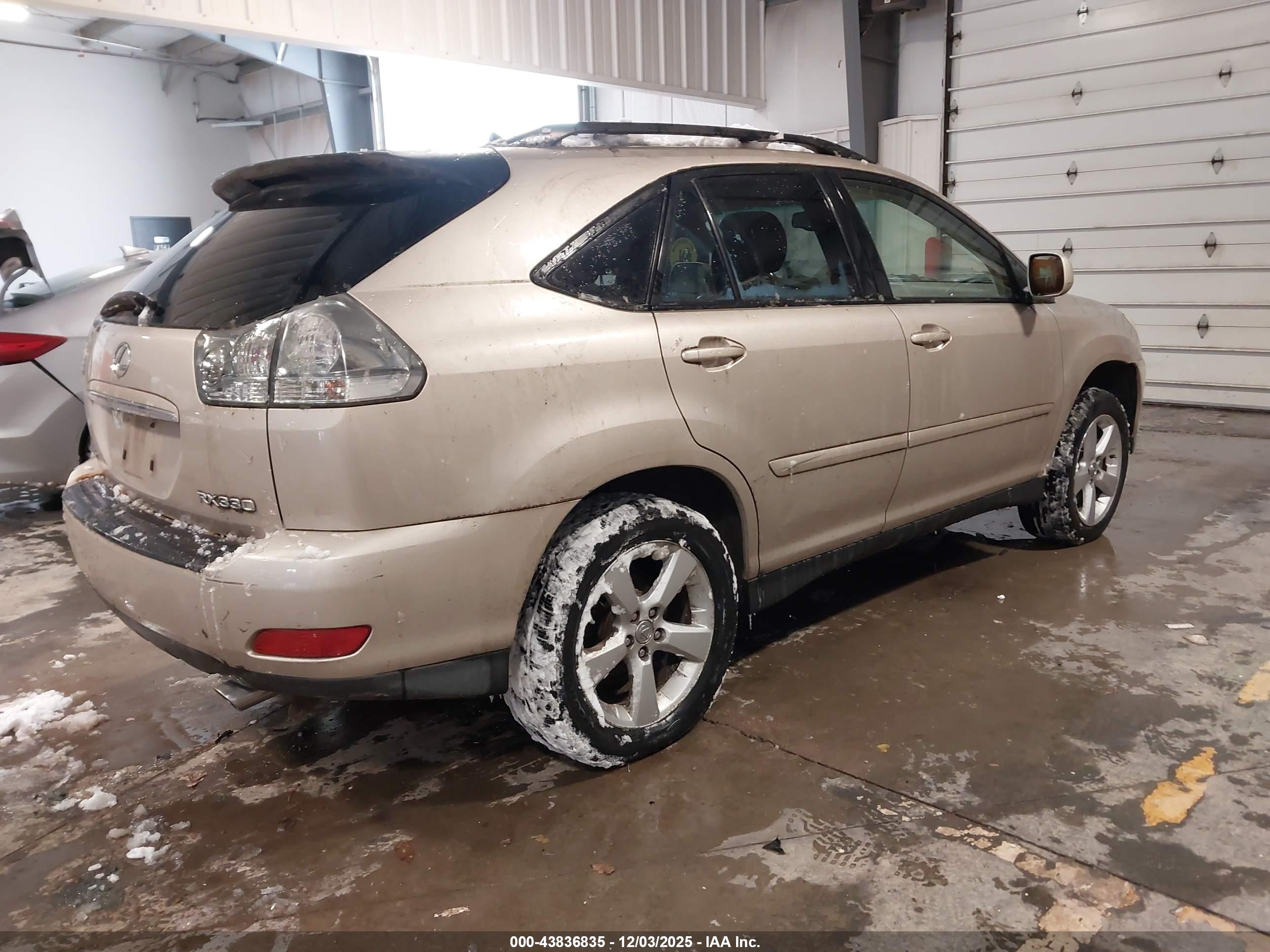 LEXUS RX image 4