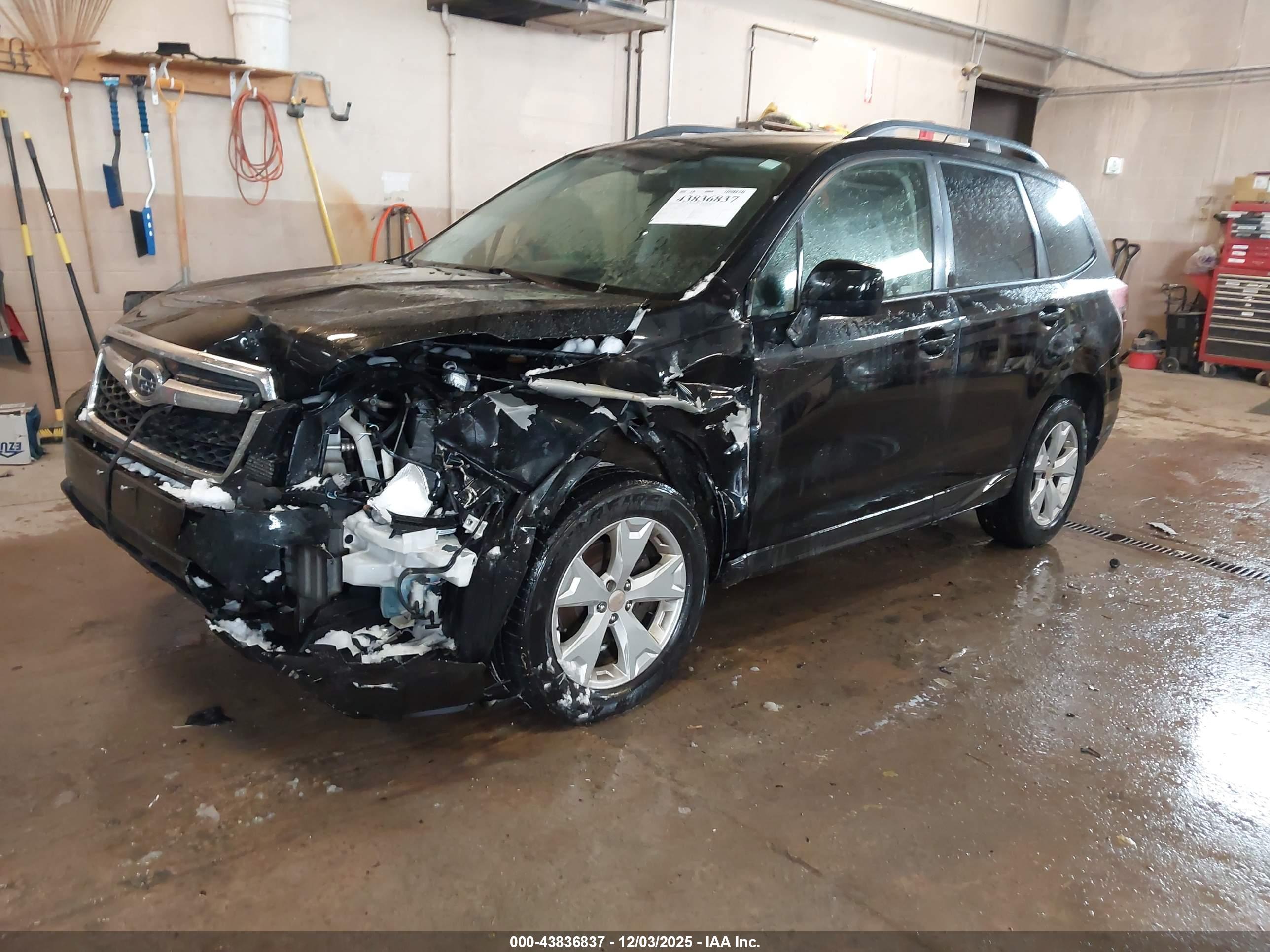 SUBARU FORESTER image 2