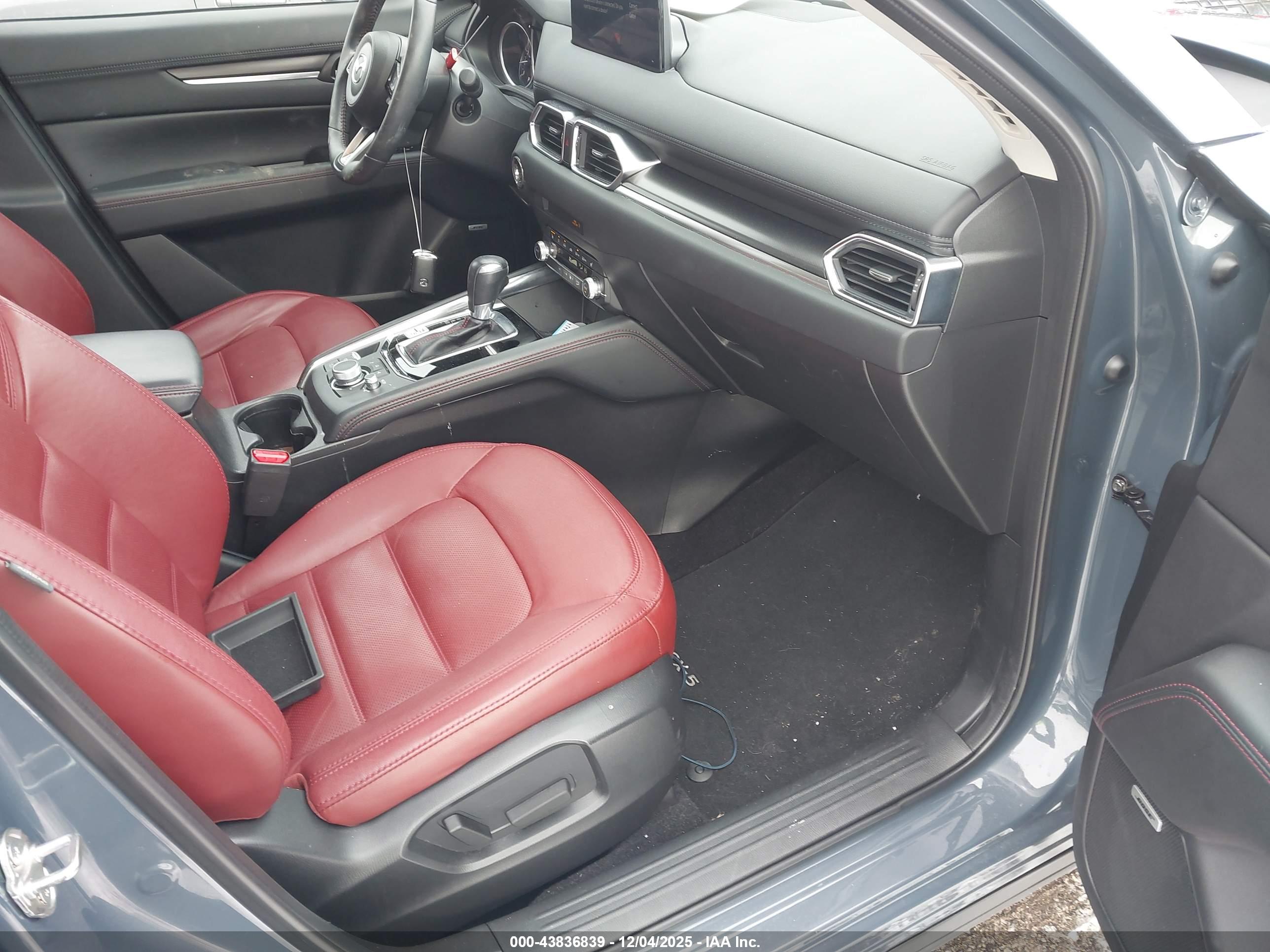 MAZDA CX-5 image 5