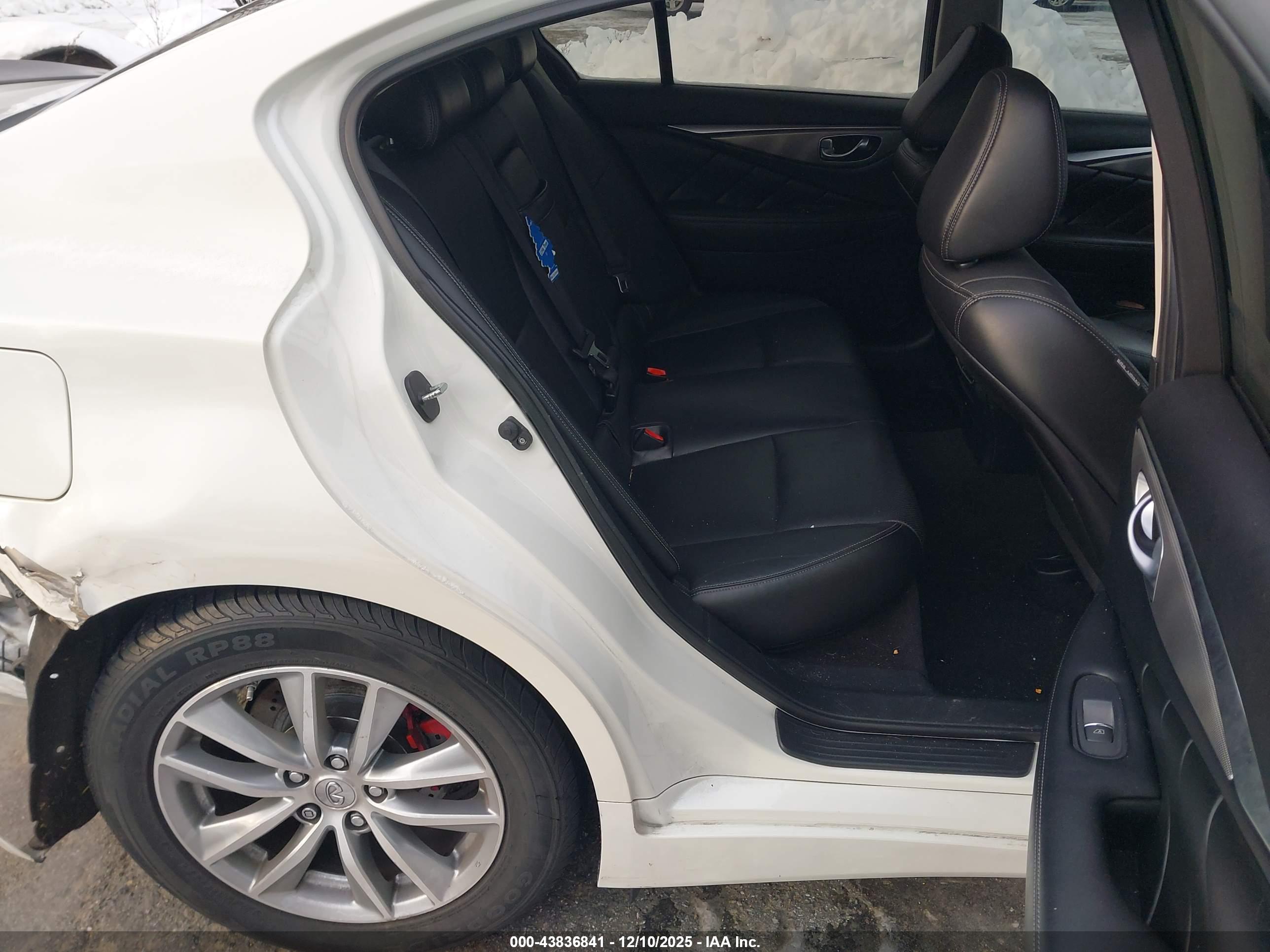 INFINITI Q50 image 8