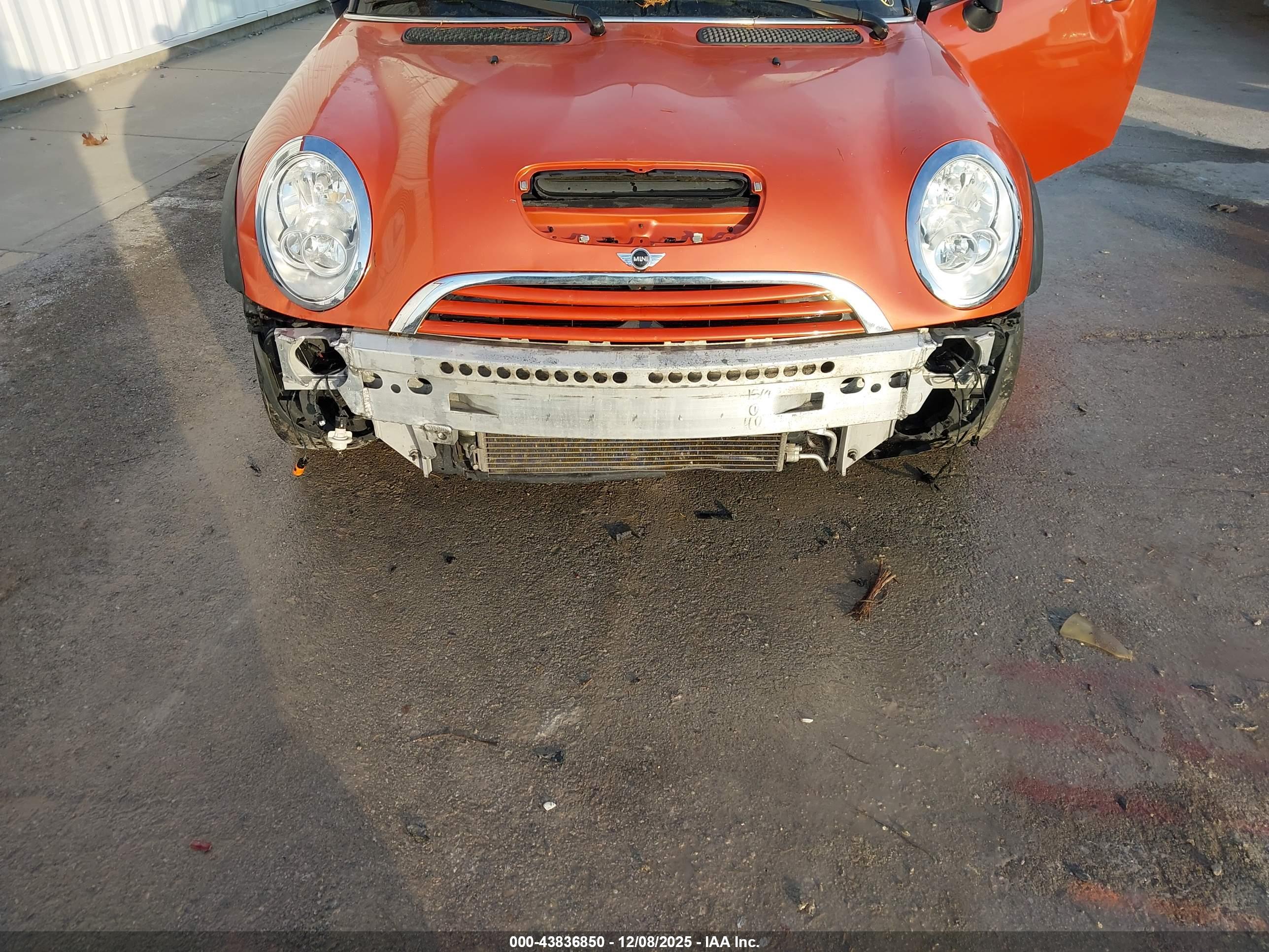MINI COOPER image 6