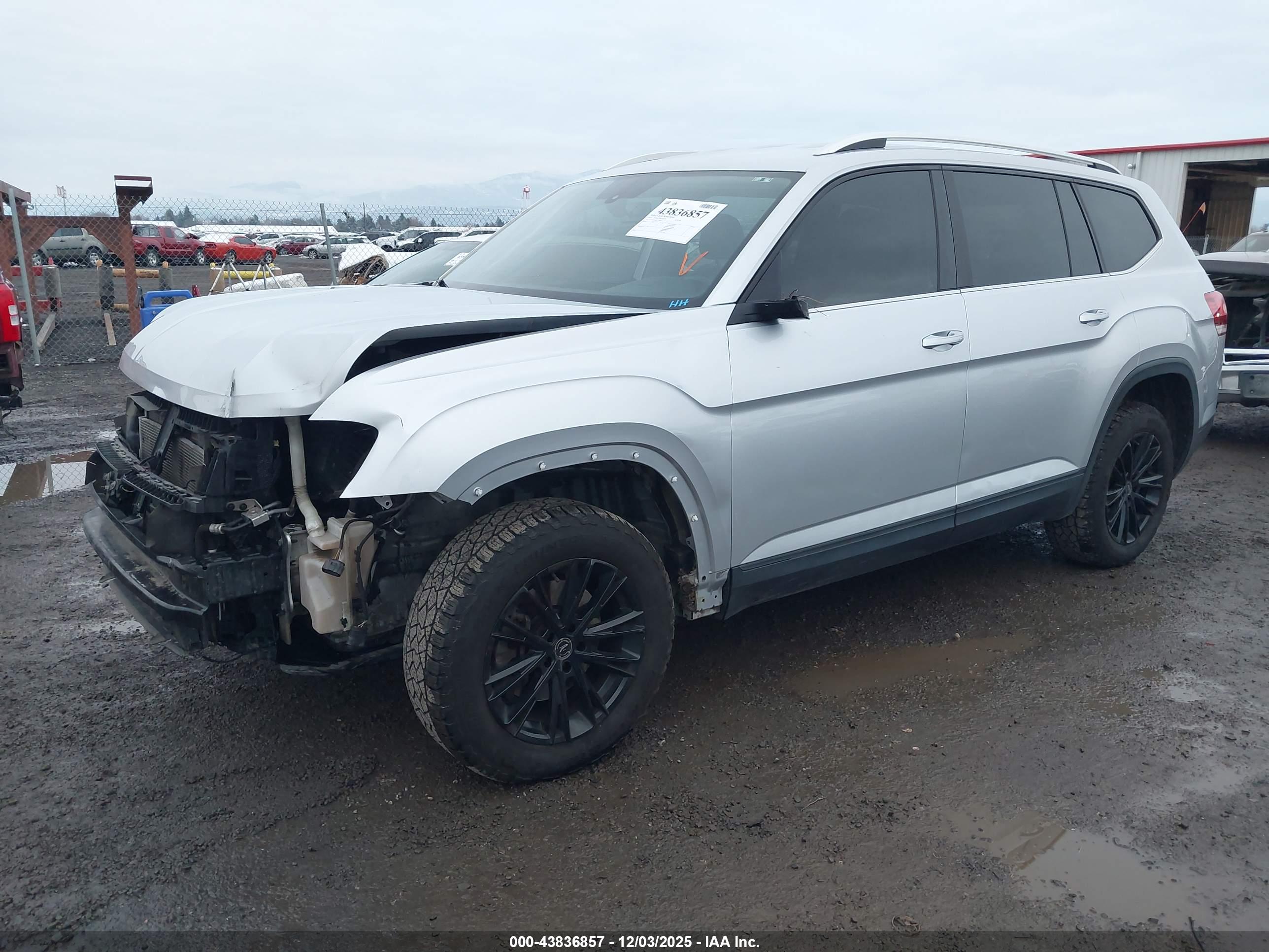 VOLKSWAGEN ATLAS image 2