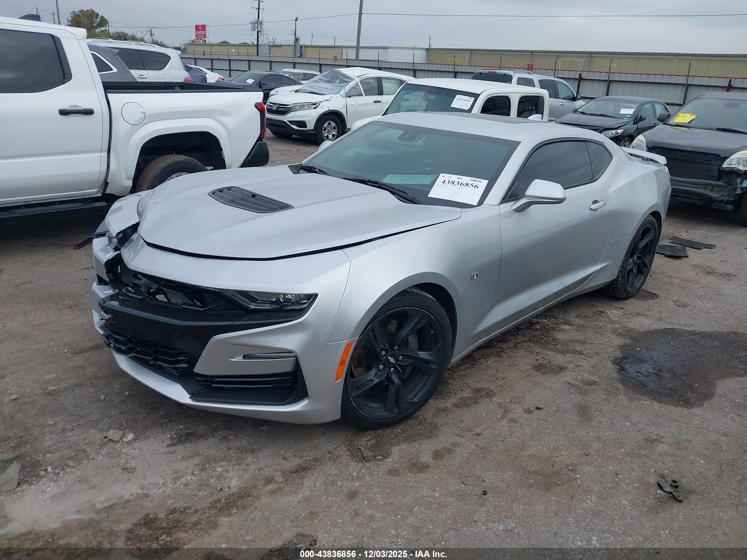 CHEVROLET CAMARO image 2