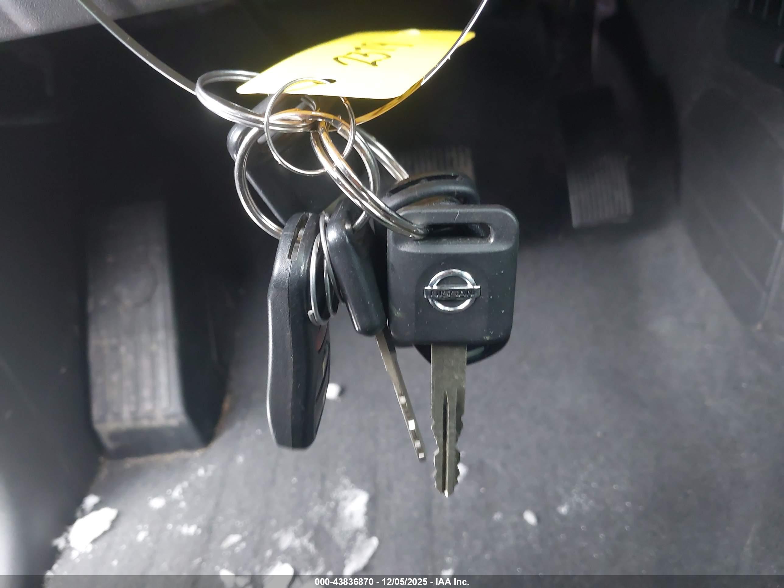 NISSAN FRONTIER image 11