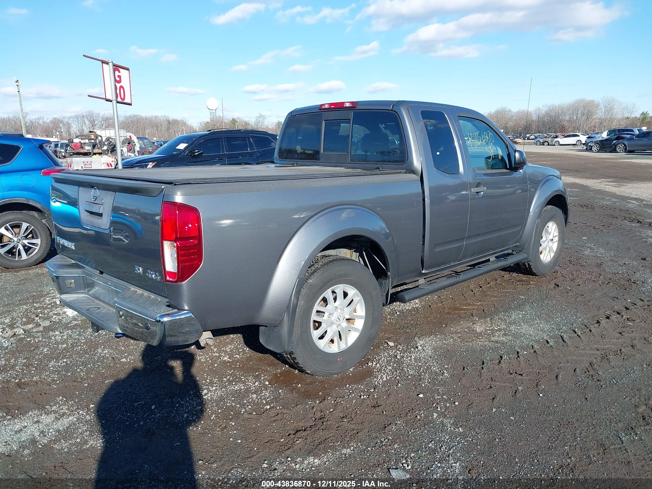 NISSAN FRONTIER image 4