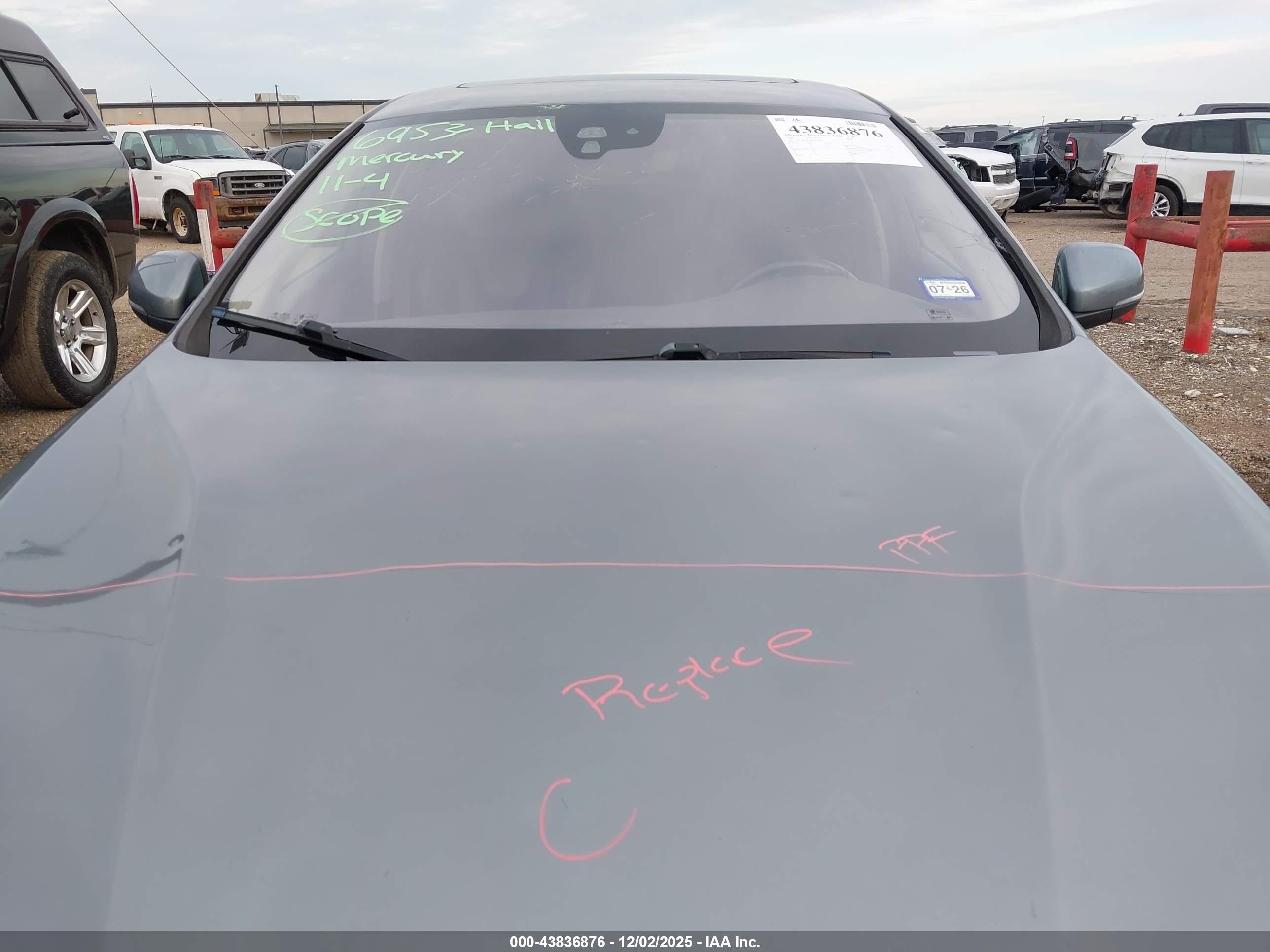 VOLVO S60 image 6