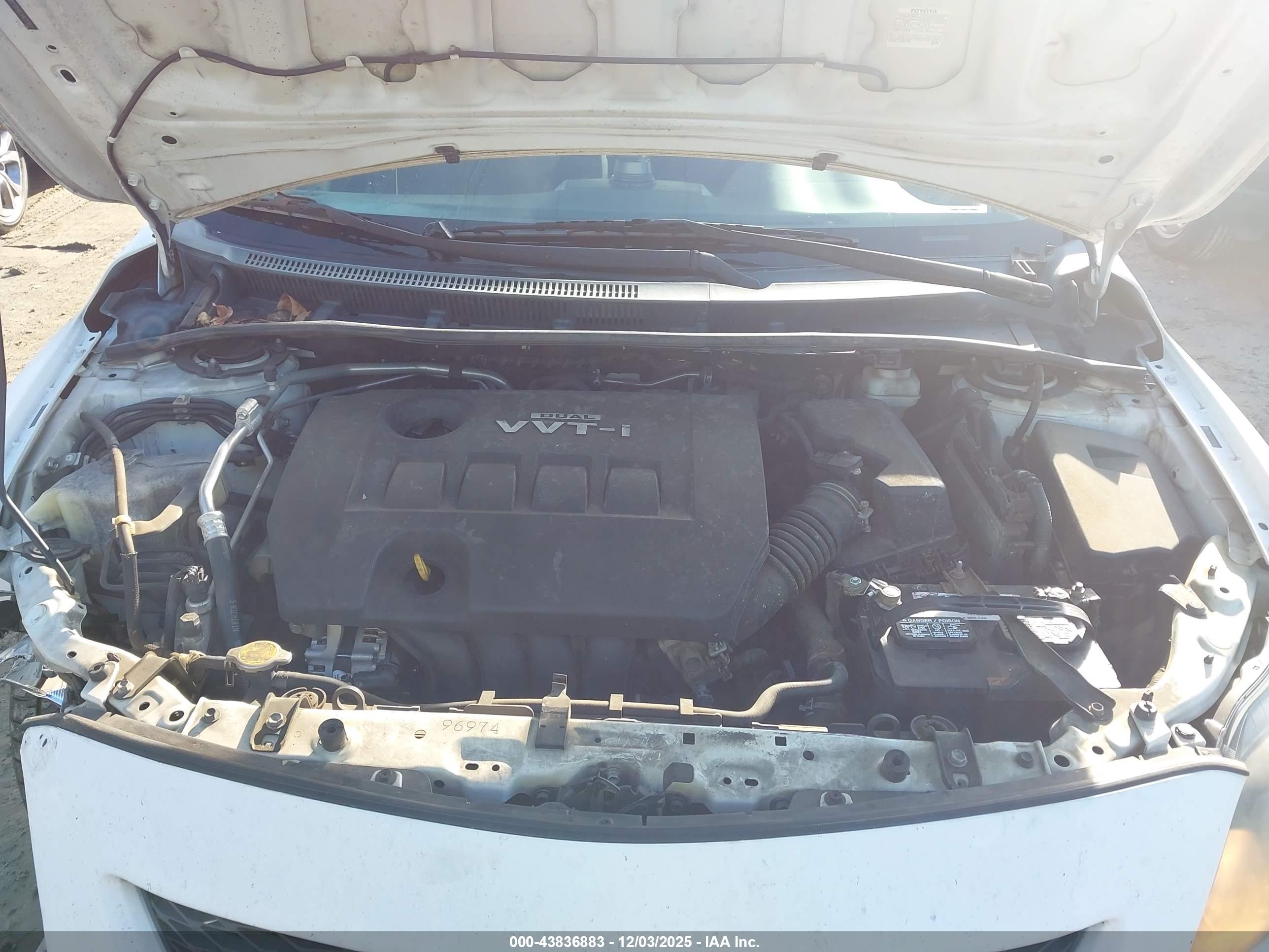 TOYOTA COROLLA image 10