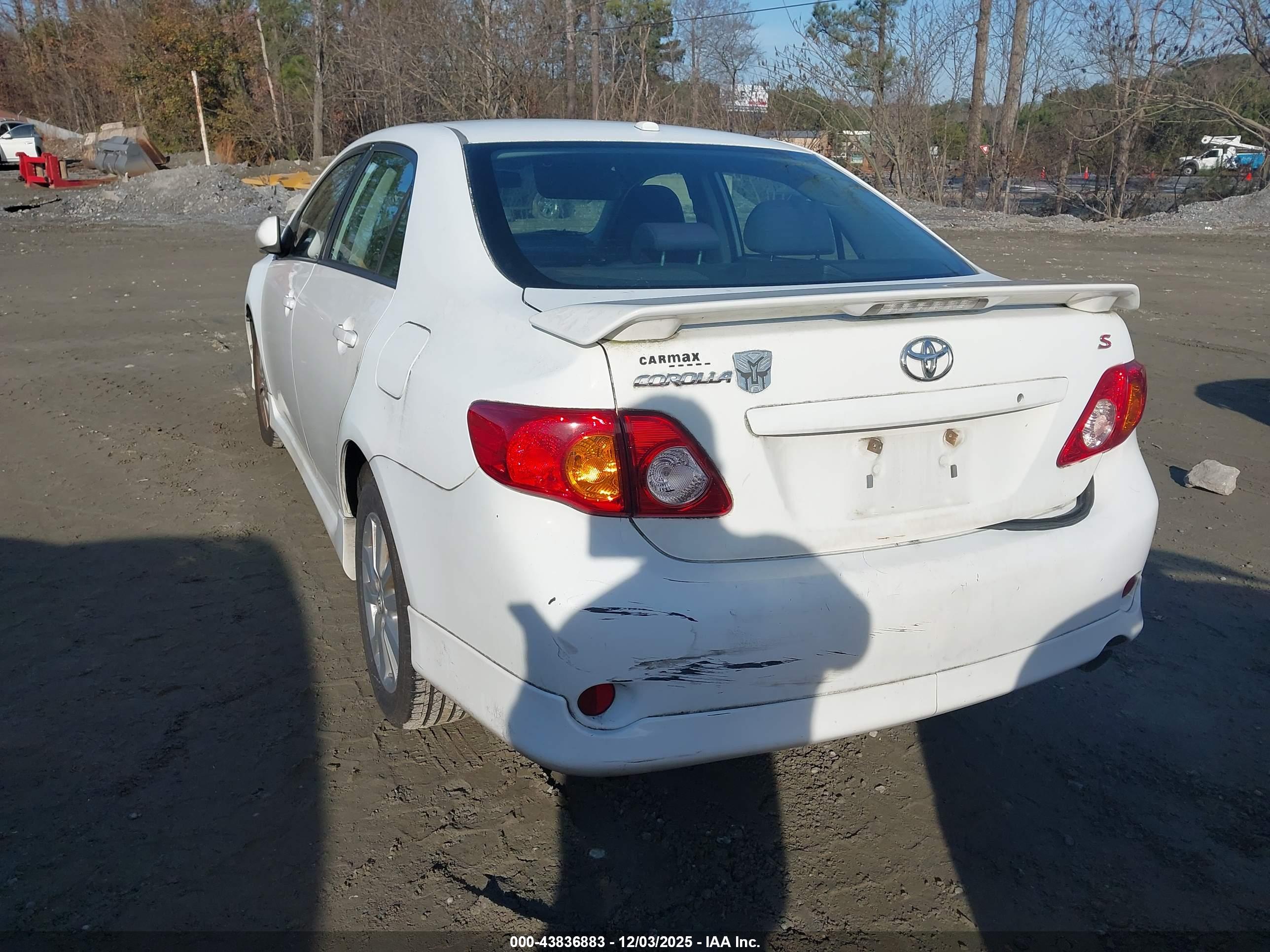 TOYOTA COROLLA image 3