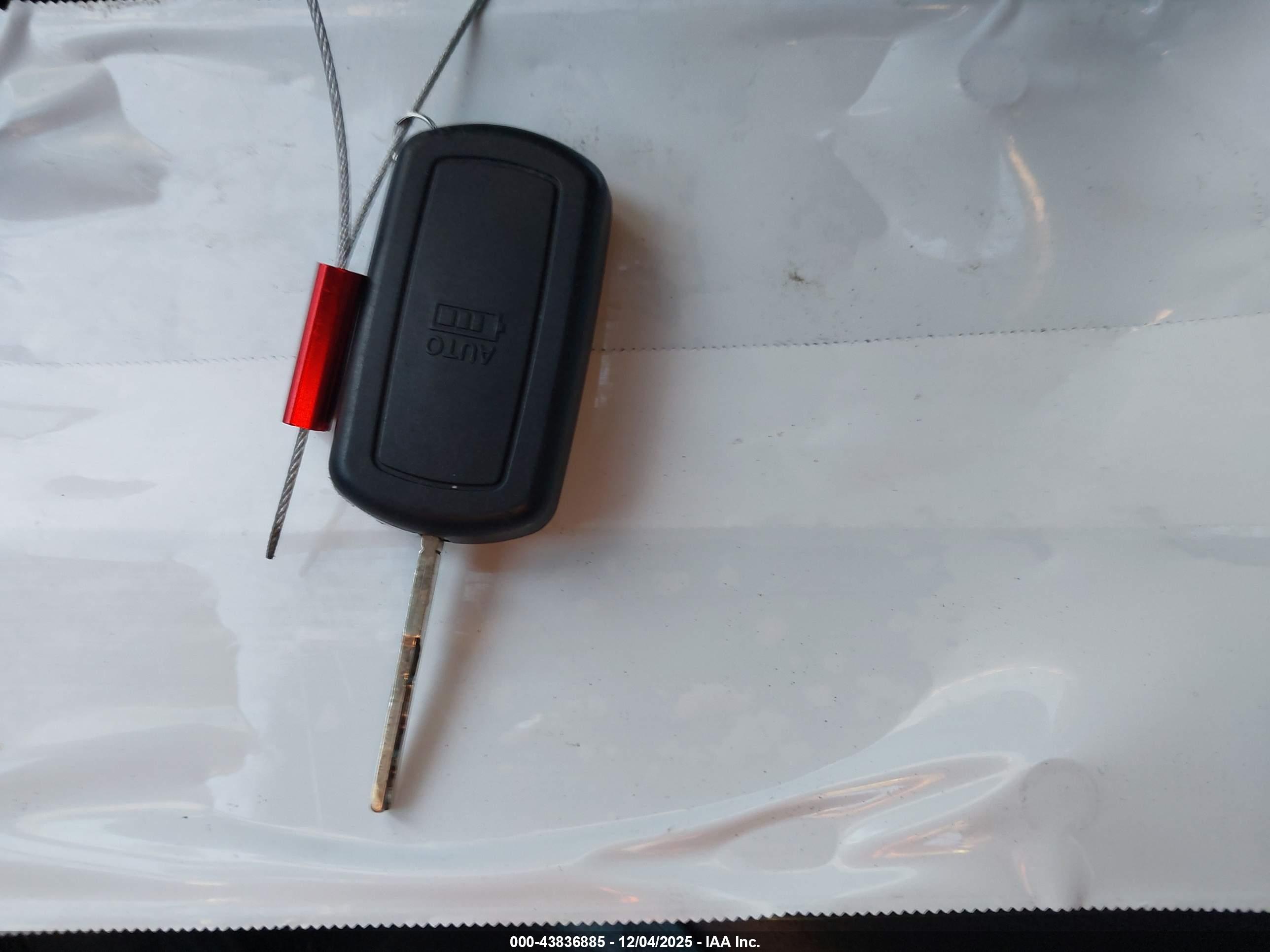 LAND ROVER image 11