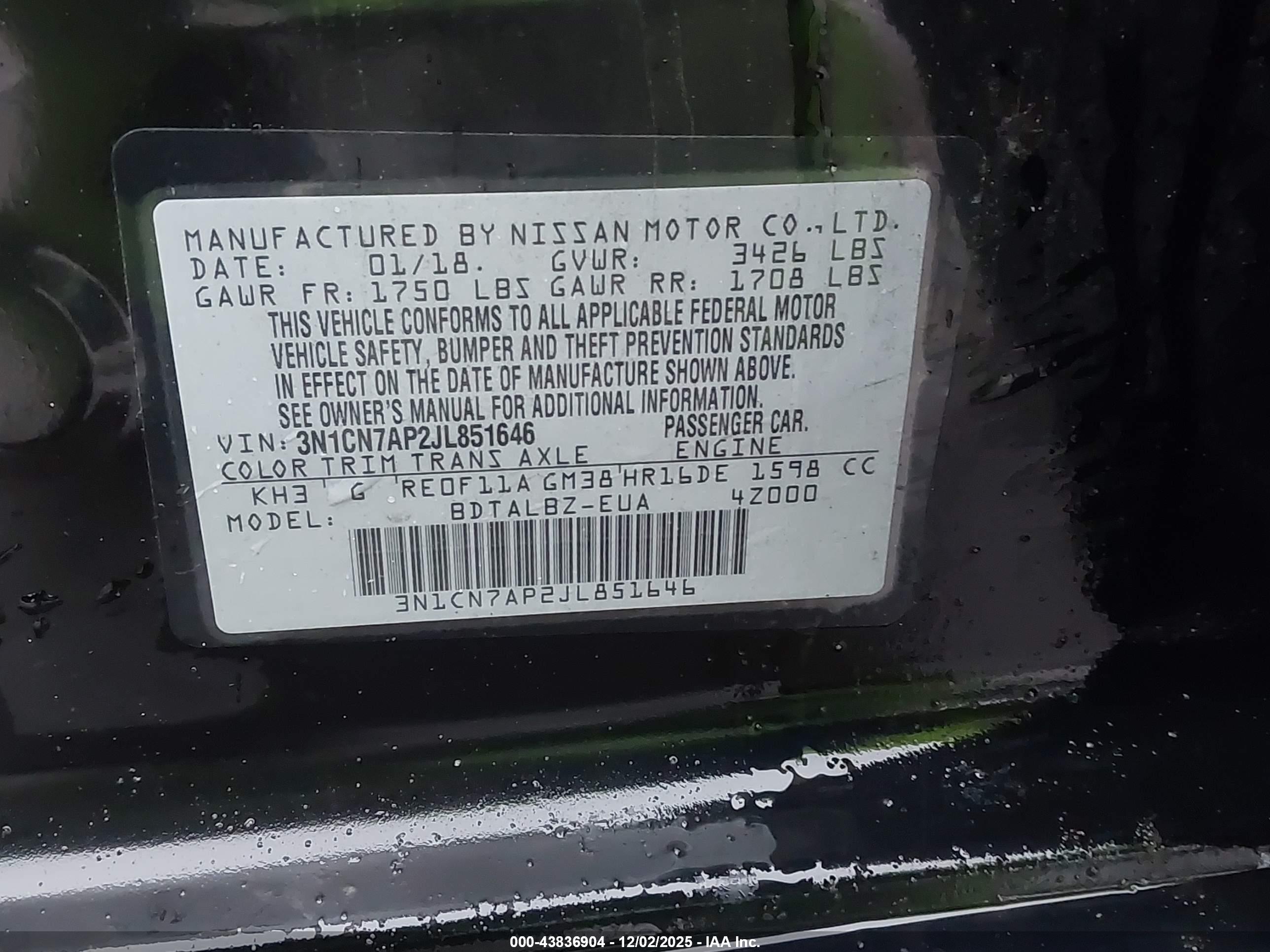 NISSAN VERSA image 9
