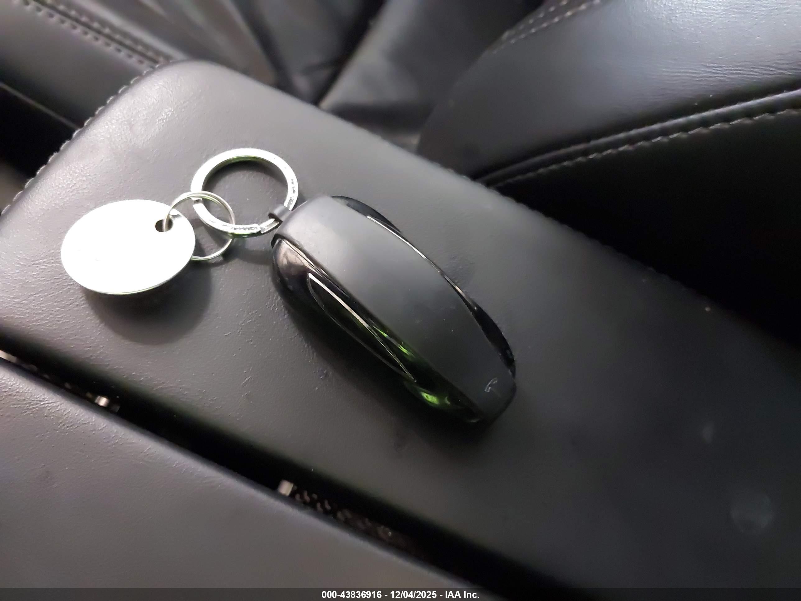 TESLA MODEL image 11