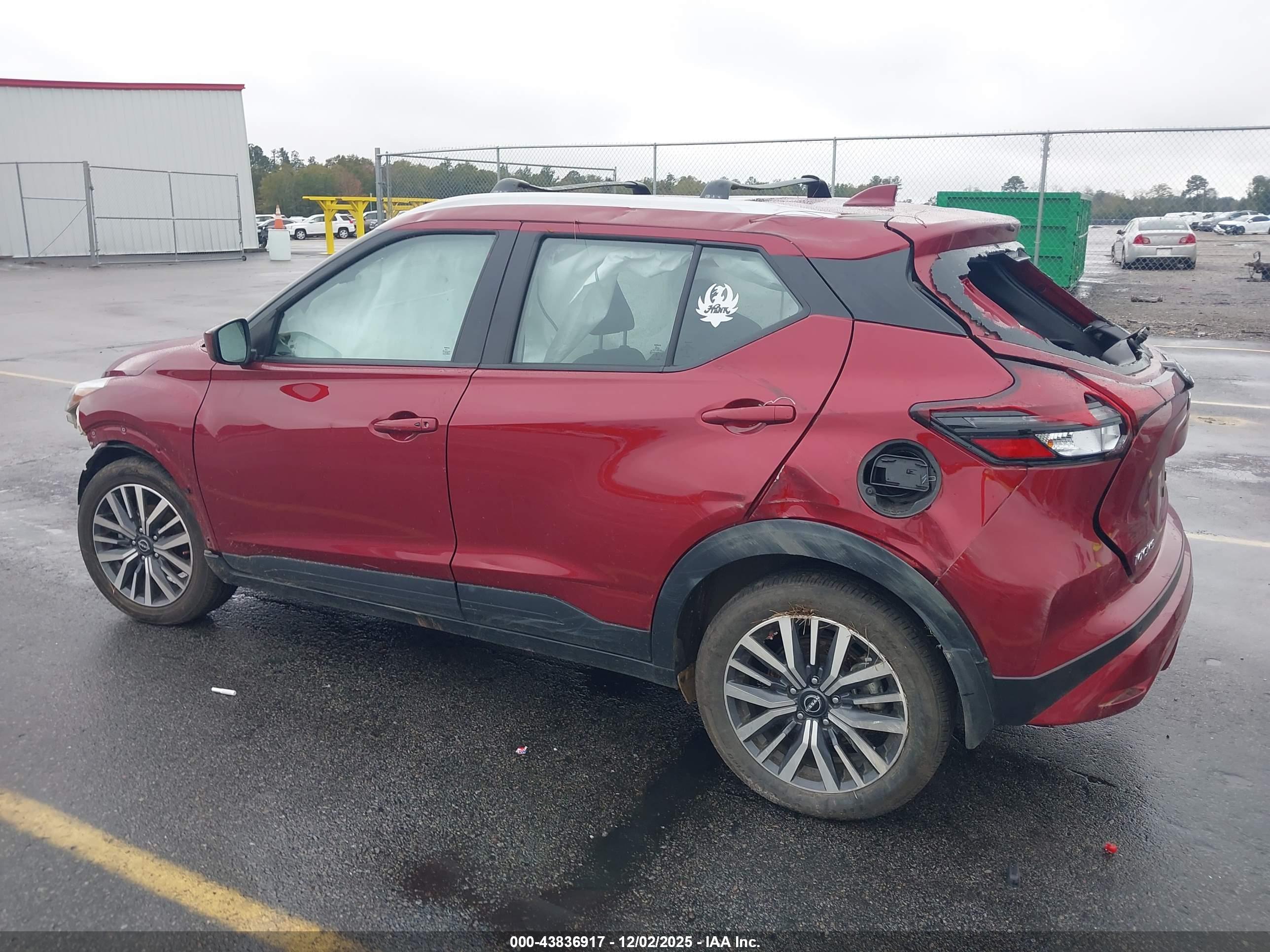NISSAN KICKS image 3