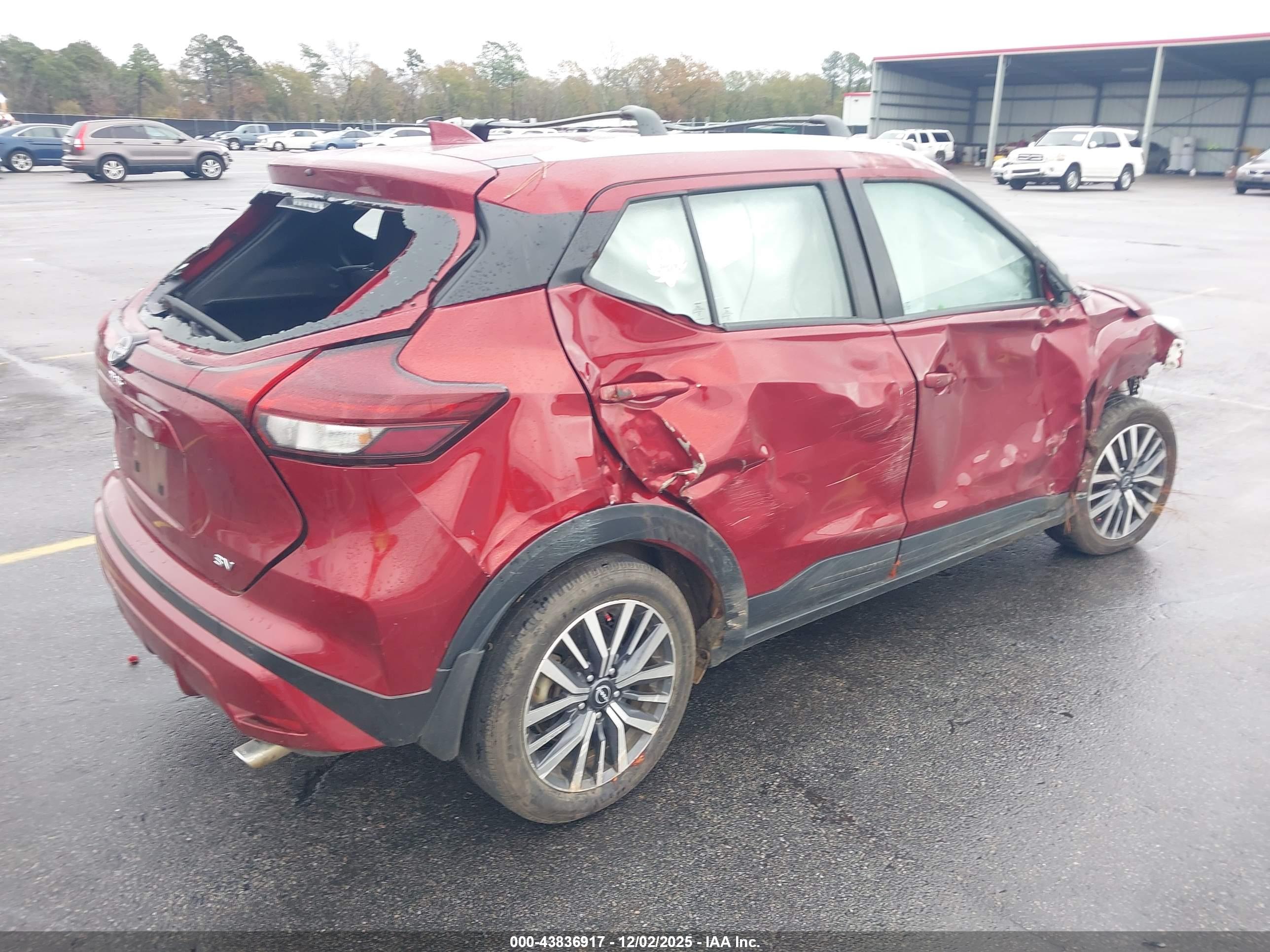 NISSAN KICKS image 4