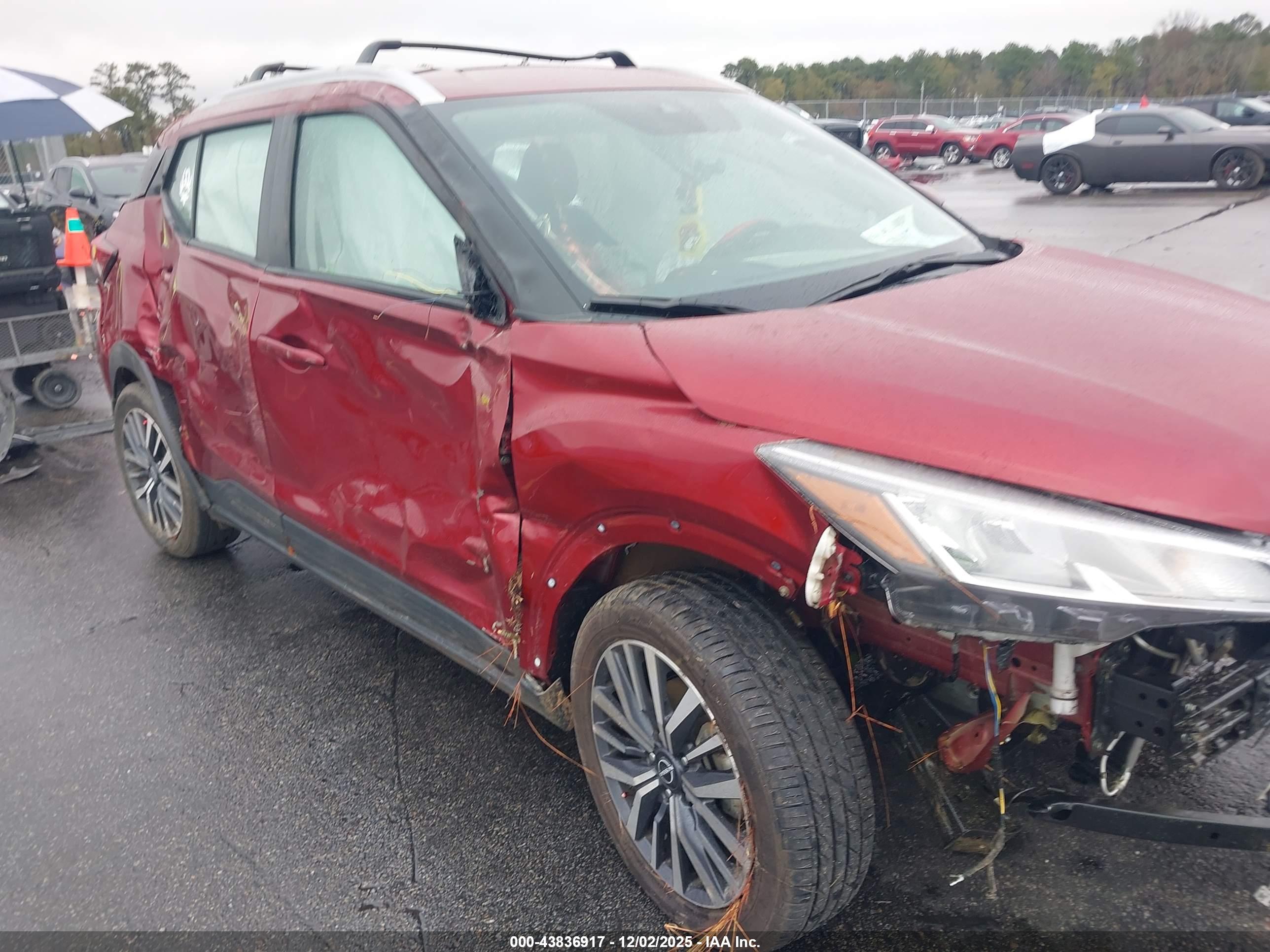 NISSAN KICKS image 6