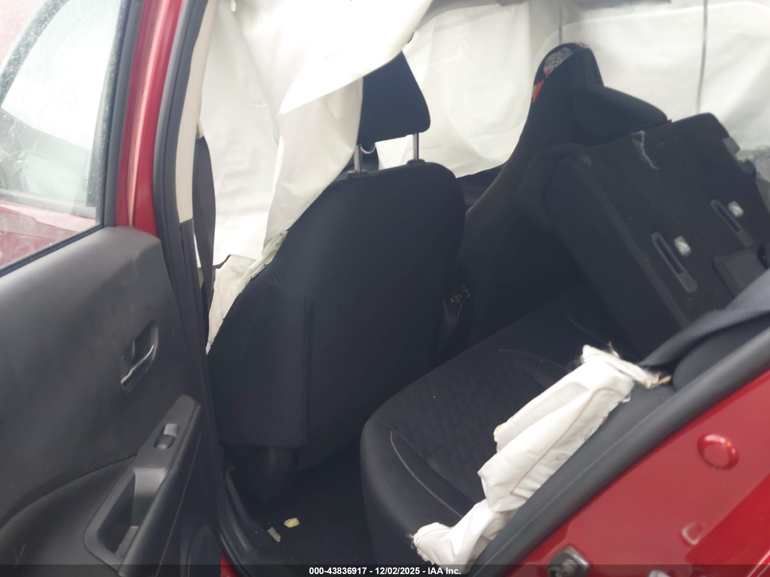 NISSAN KICKS image 8