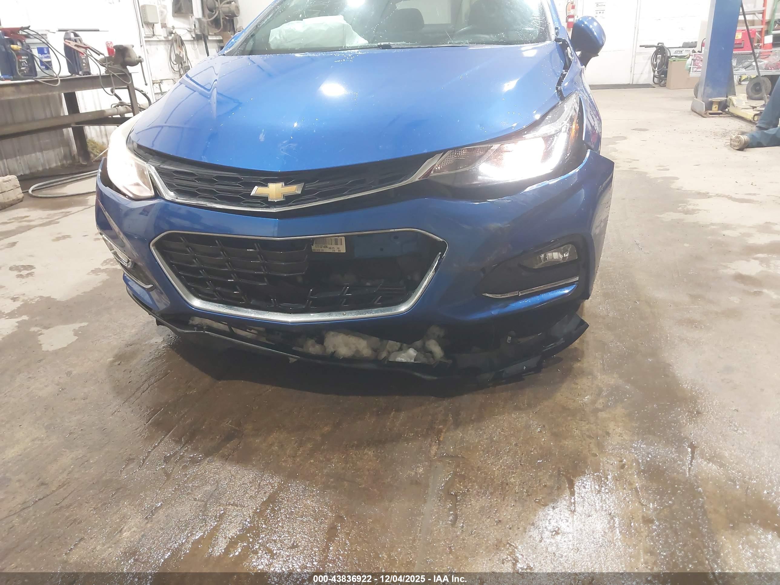 CHEVROLET CRUZE image 6