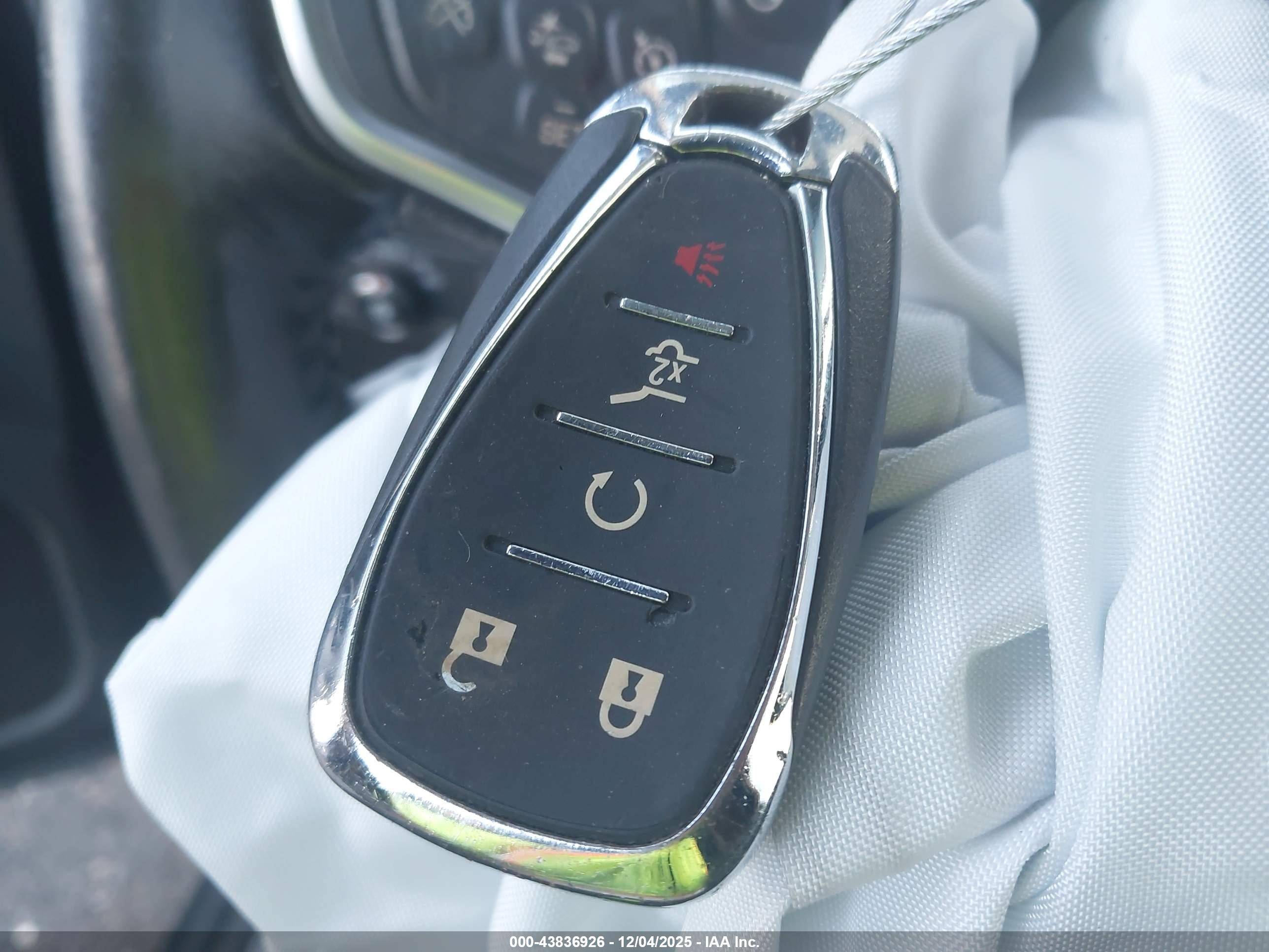 CHEVROLET EQUINOX image 11