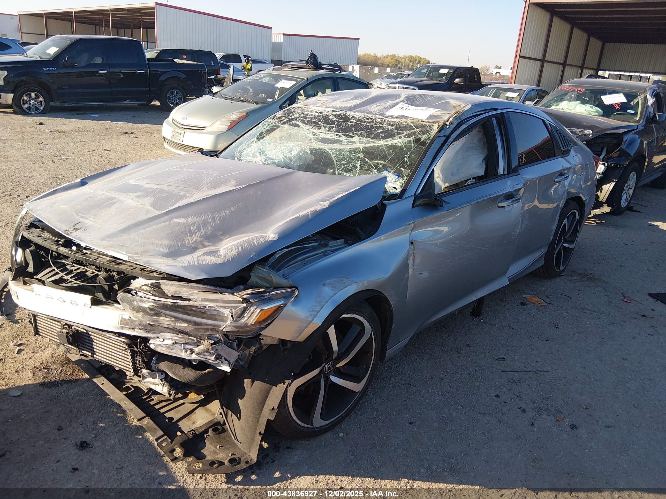 HONDA ACCORD image 2