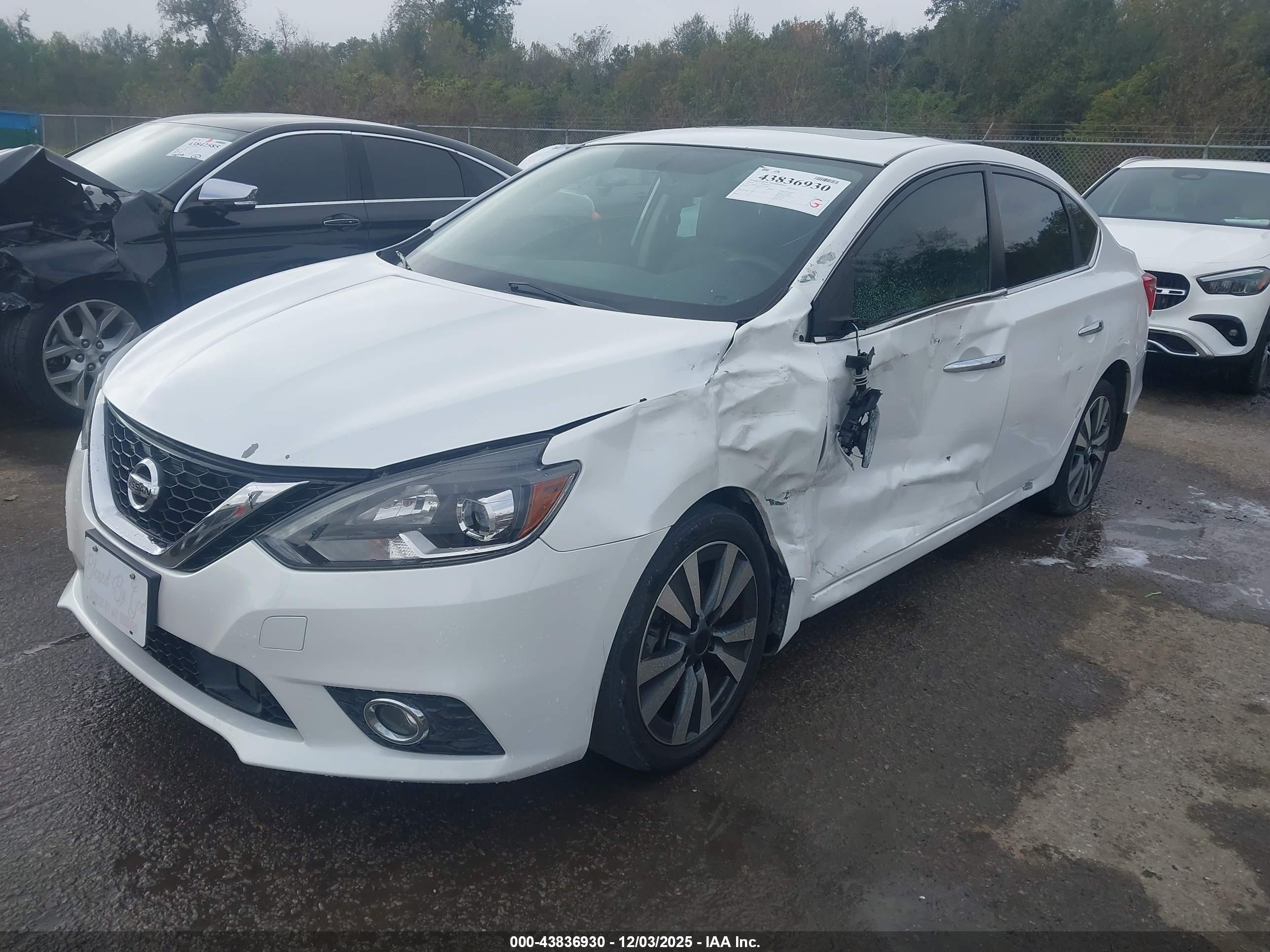 NISSAN SENTRA image 2