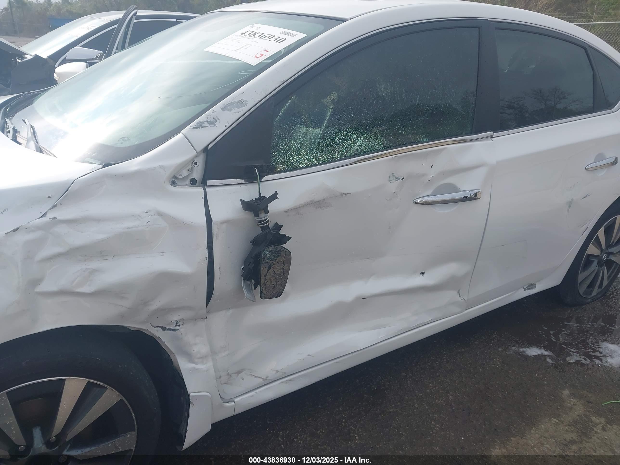 NISSAN SENTRA image 6
