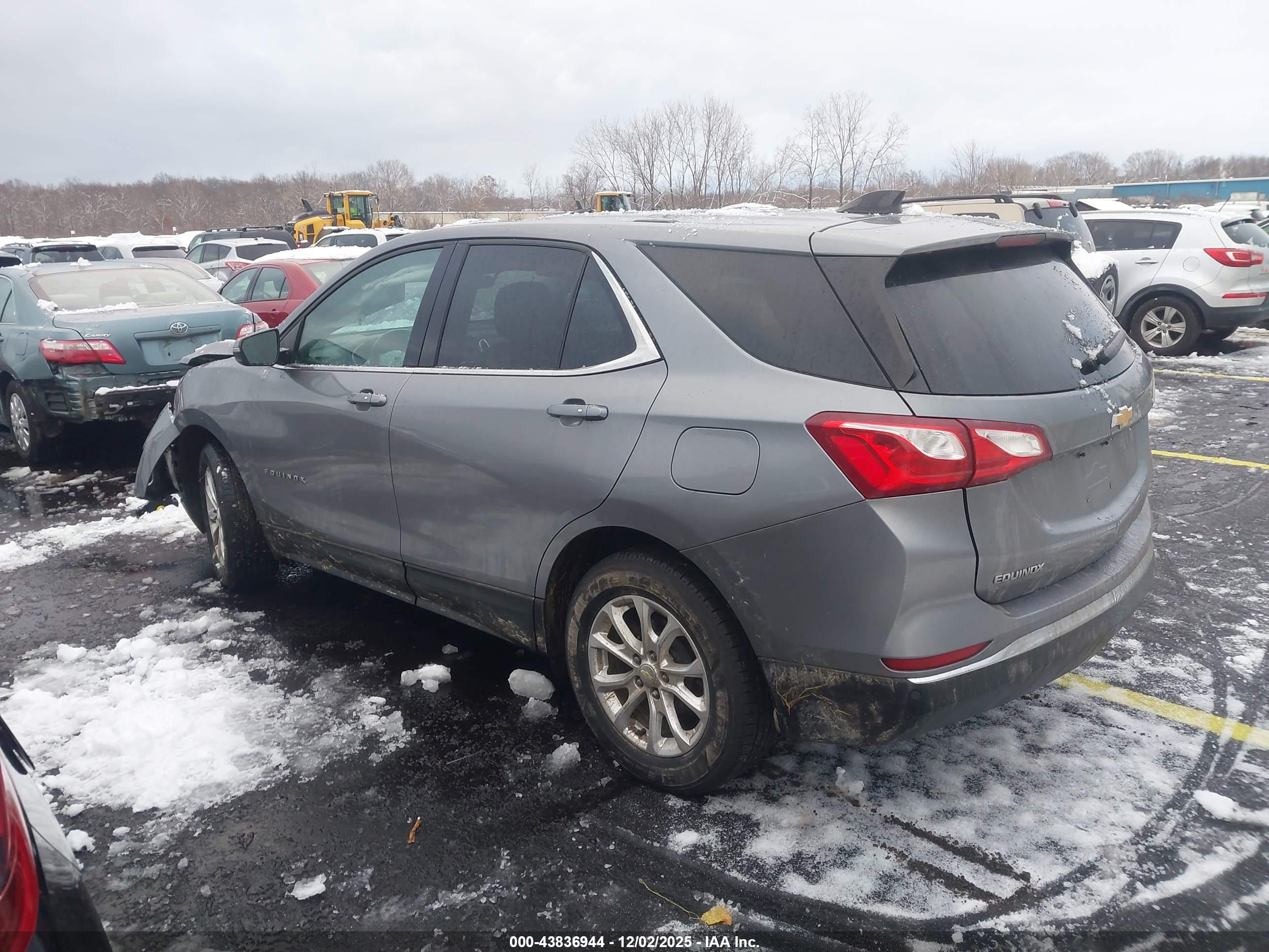 CHEVROLET EQUINOX image 3