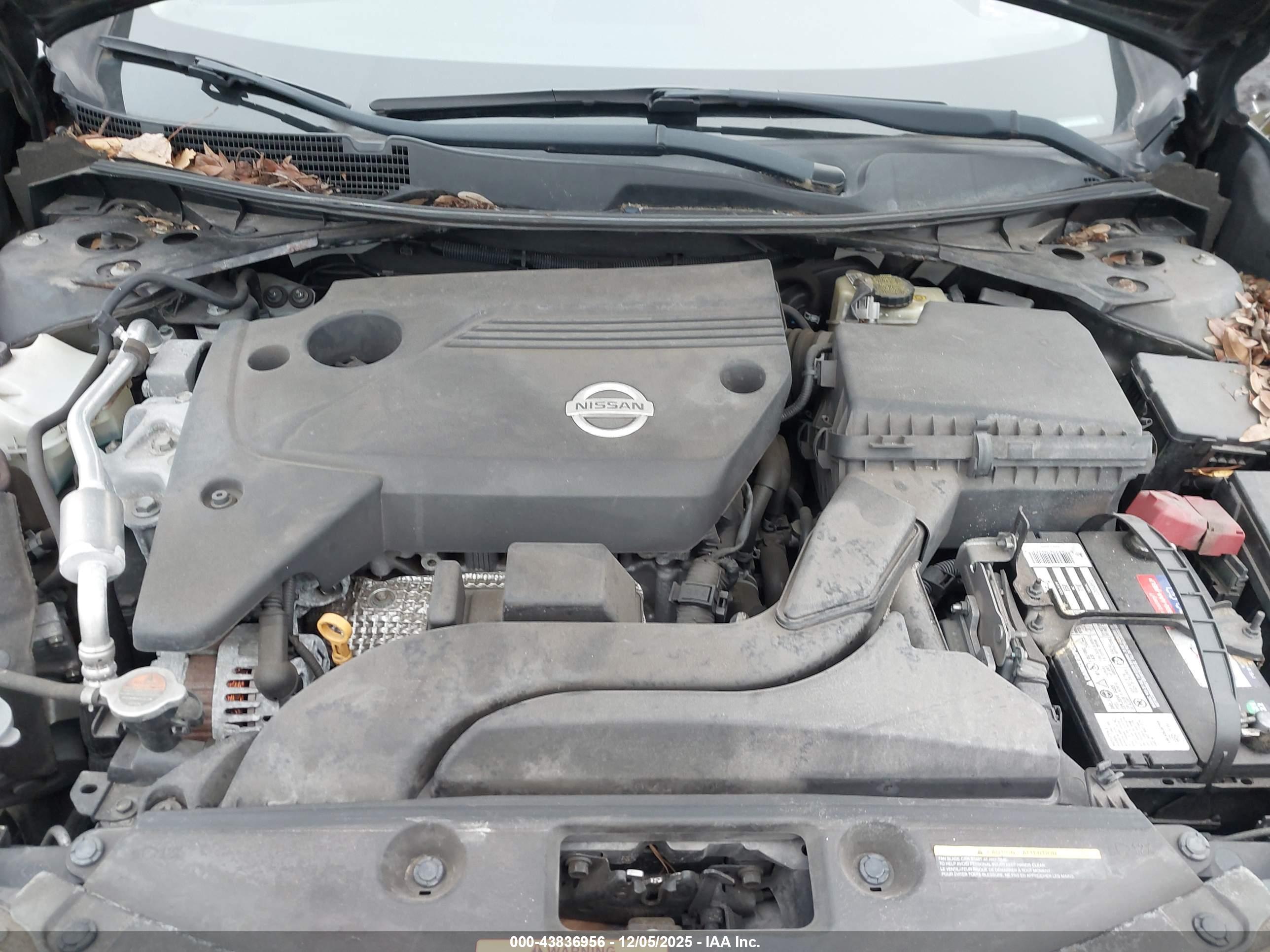 NISSAN ALTIMA image 10
