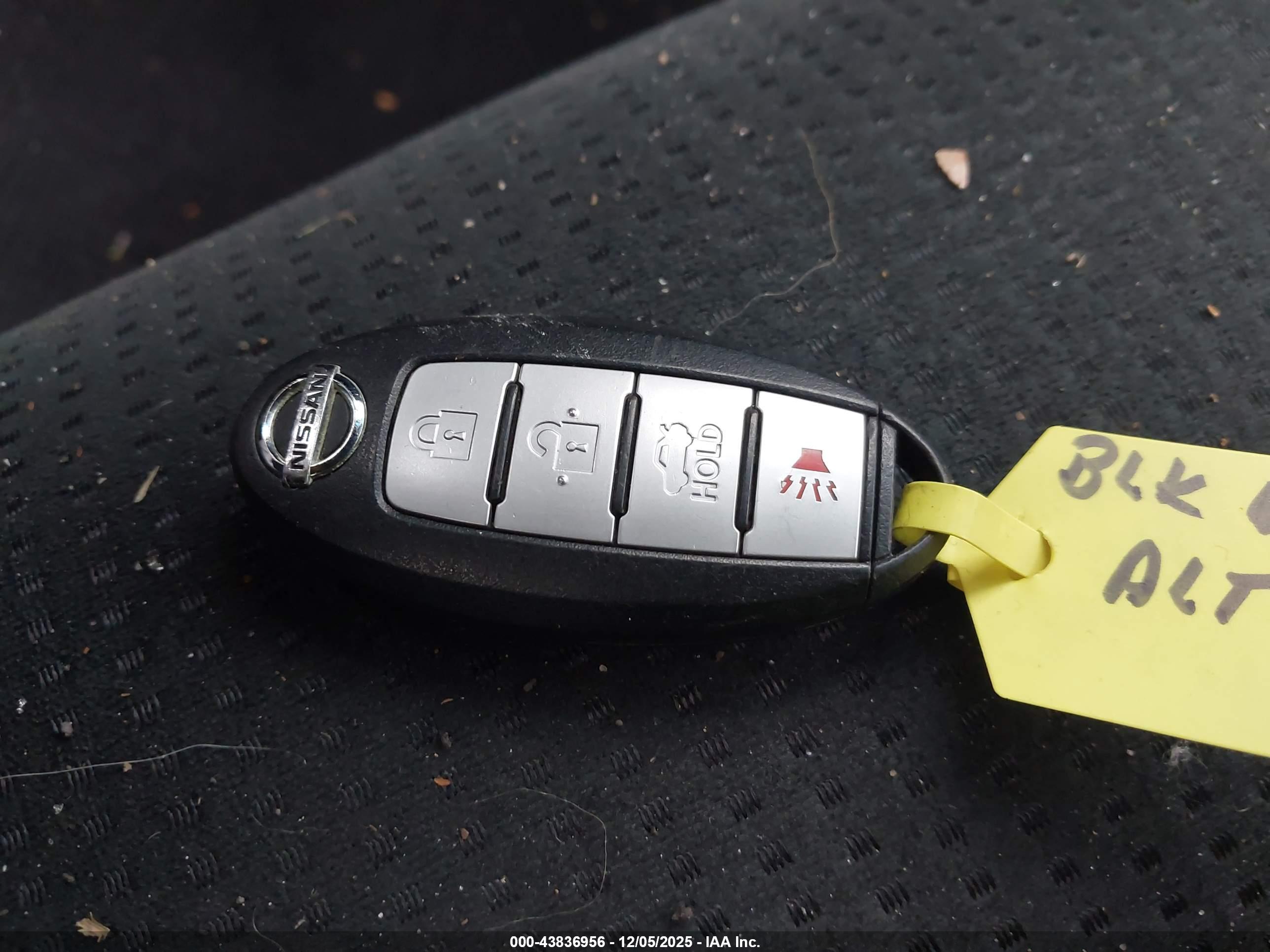 NISSAN ALTIMA image 11