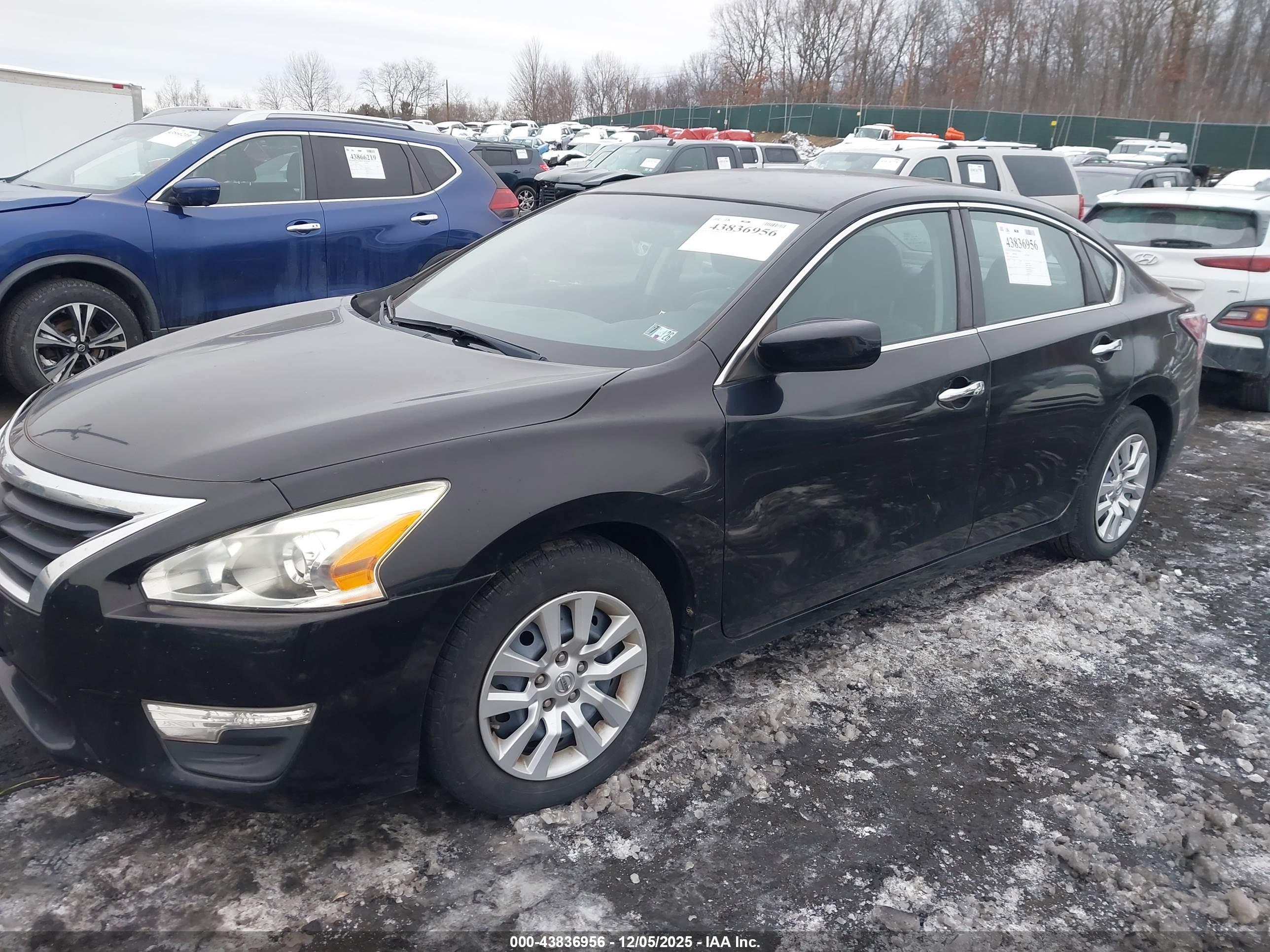 NISSAN ALTIMA image 2