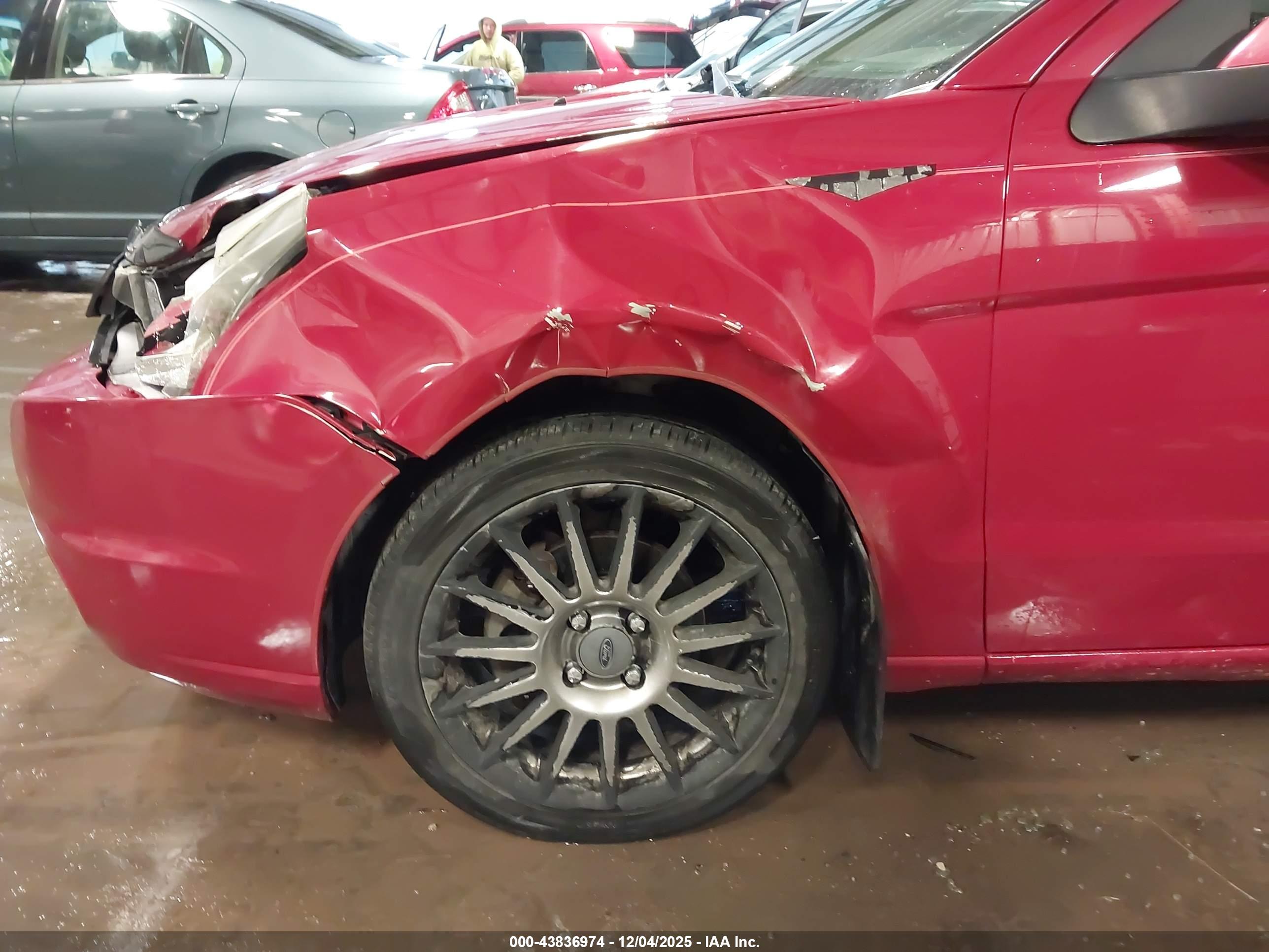 FORD FOCUS image 6