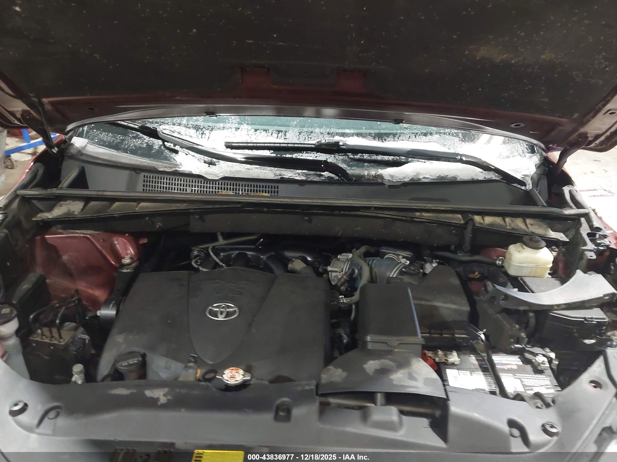 TOYOTA HIGHLANDER image 10