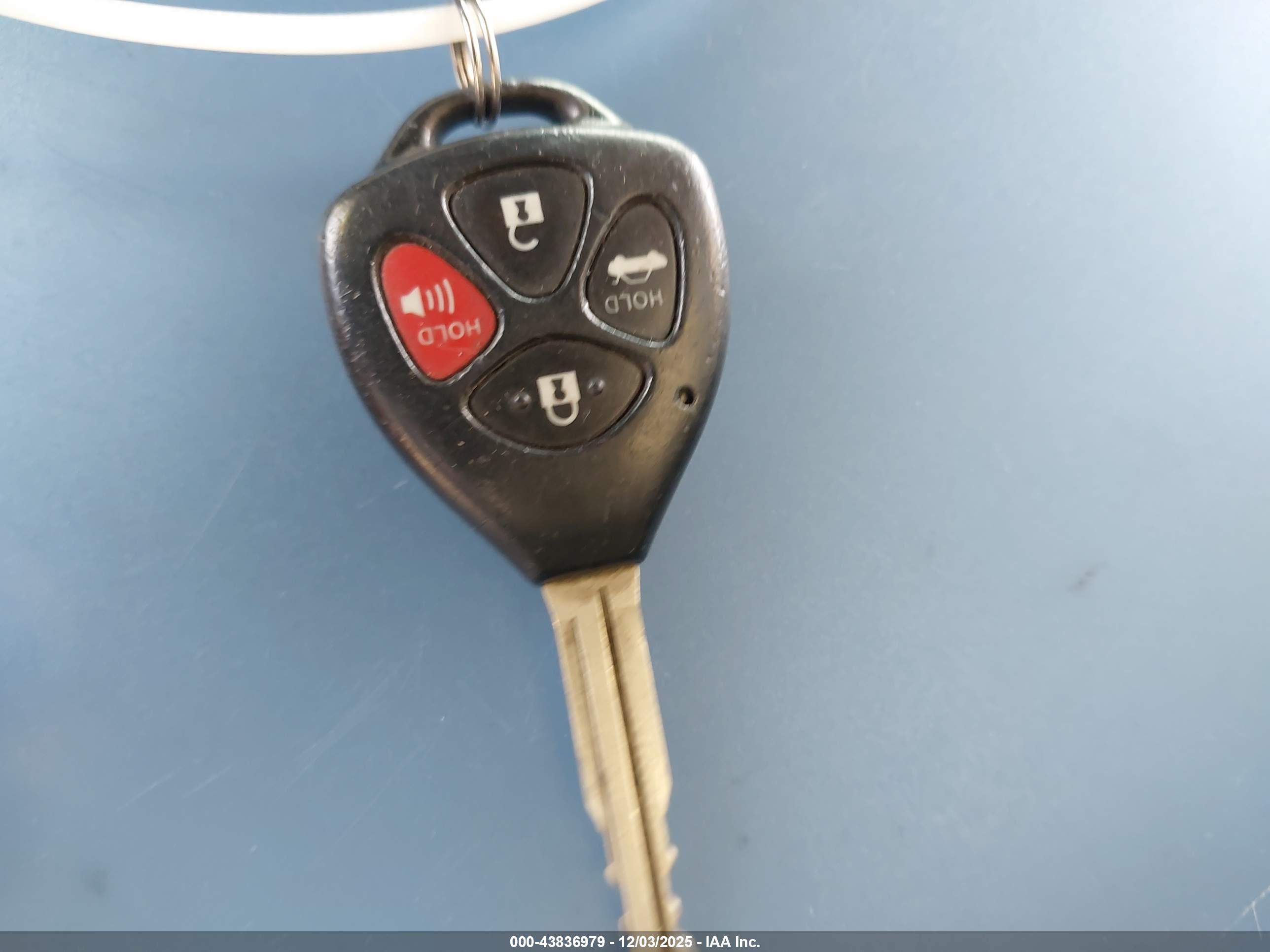 TOYOTA CAMRY image 11