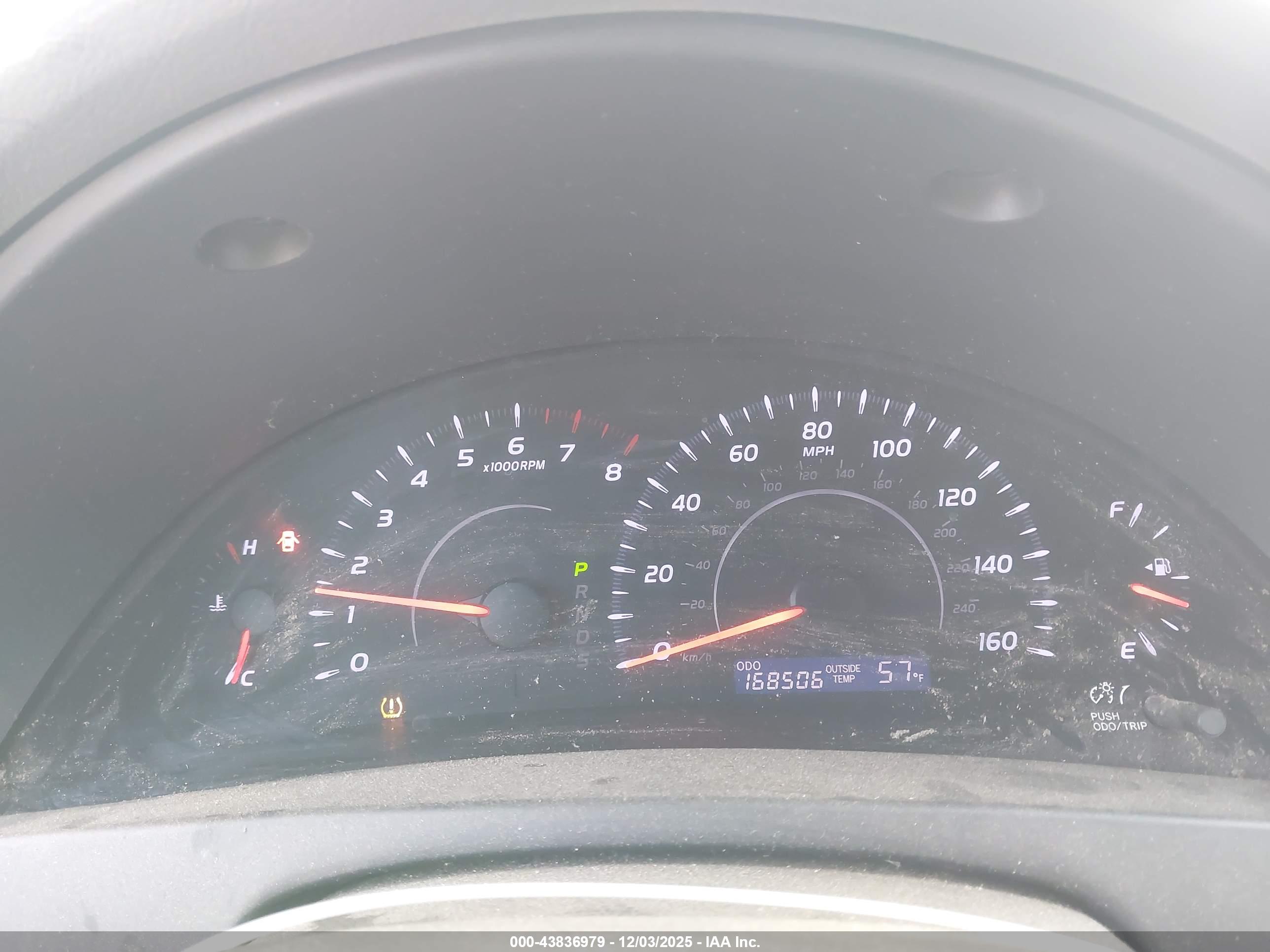 TOYOTA CAMRY image 7