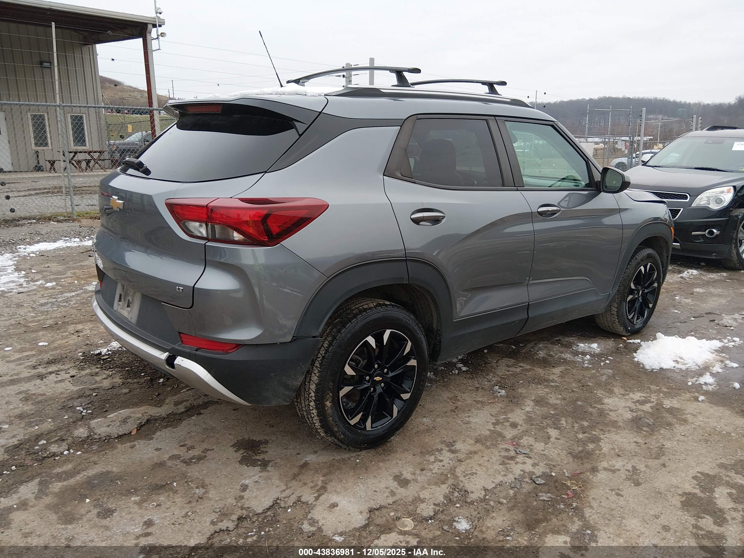 CHEVROLET TRAILBLAZER image 4