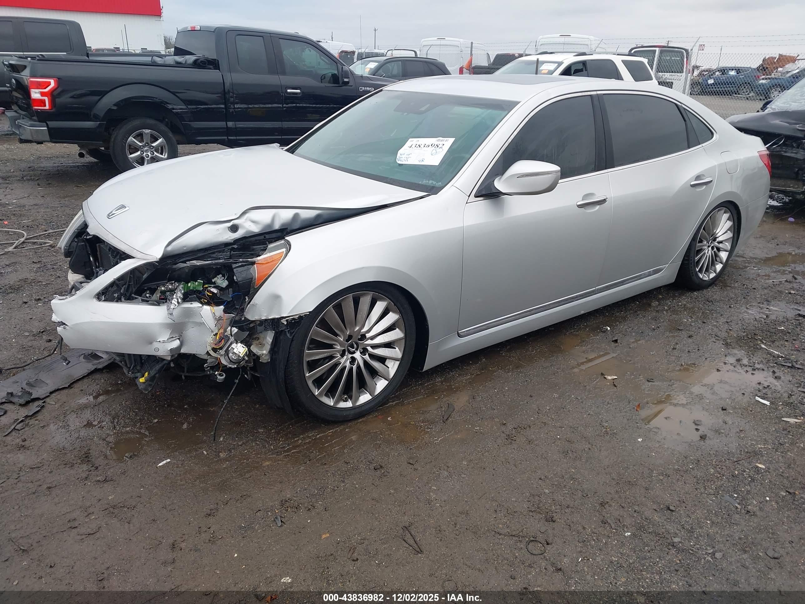HYUNDAI EQUUS image 2