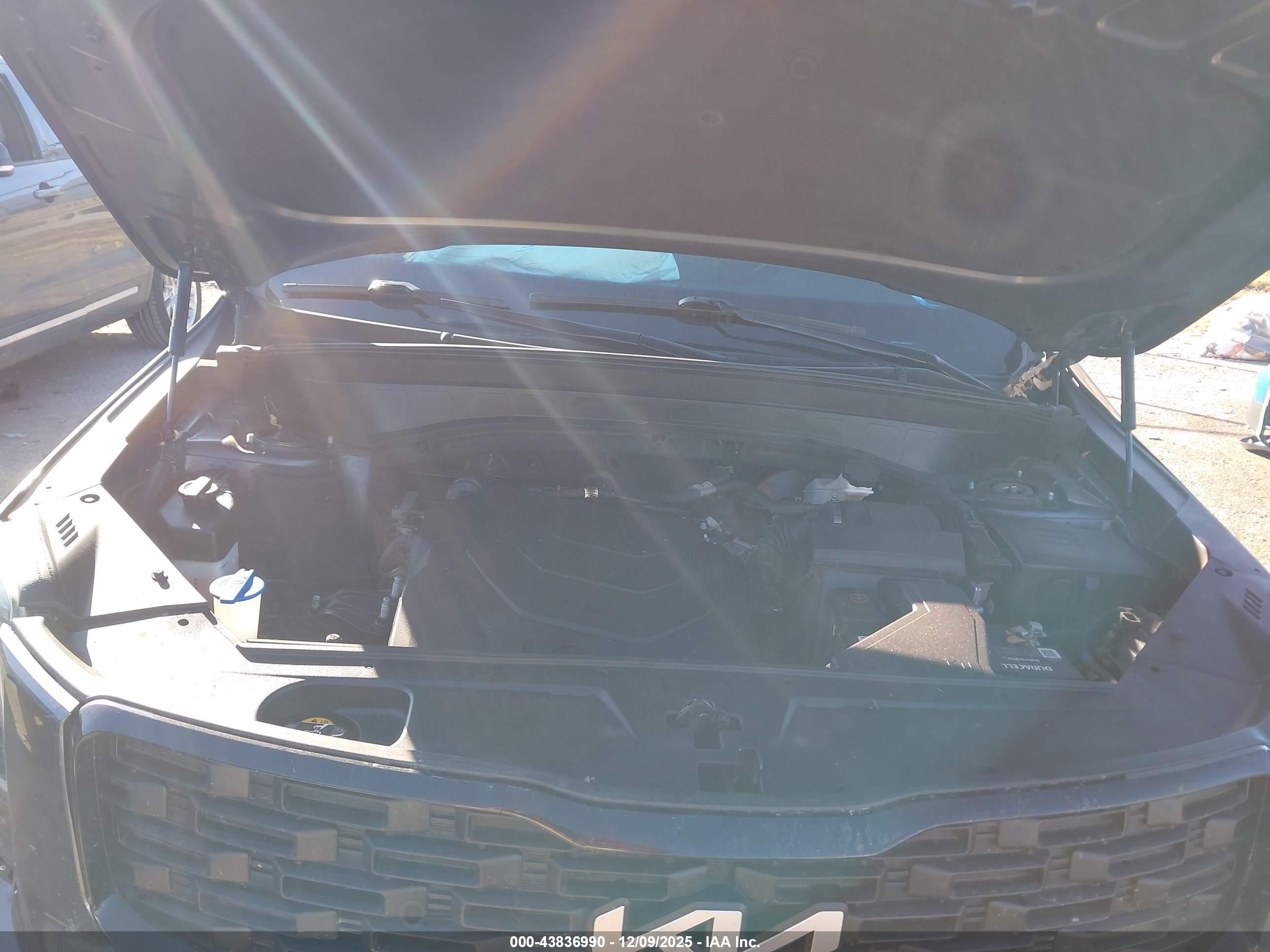 KIA TELLURIDE image 10