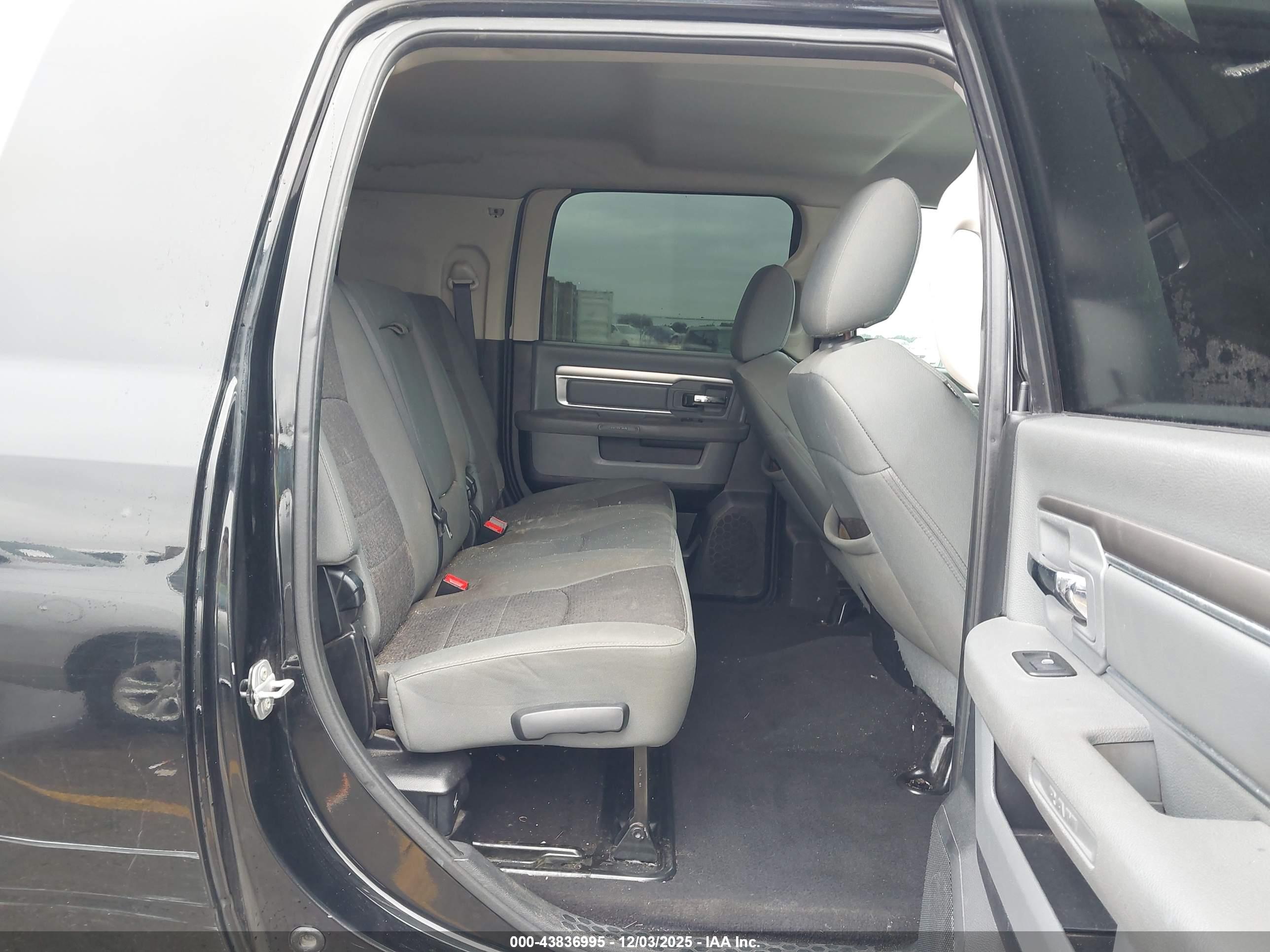 RAM 2500 image 8