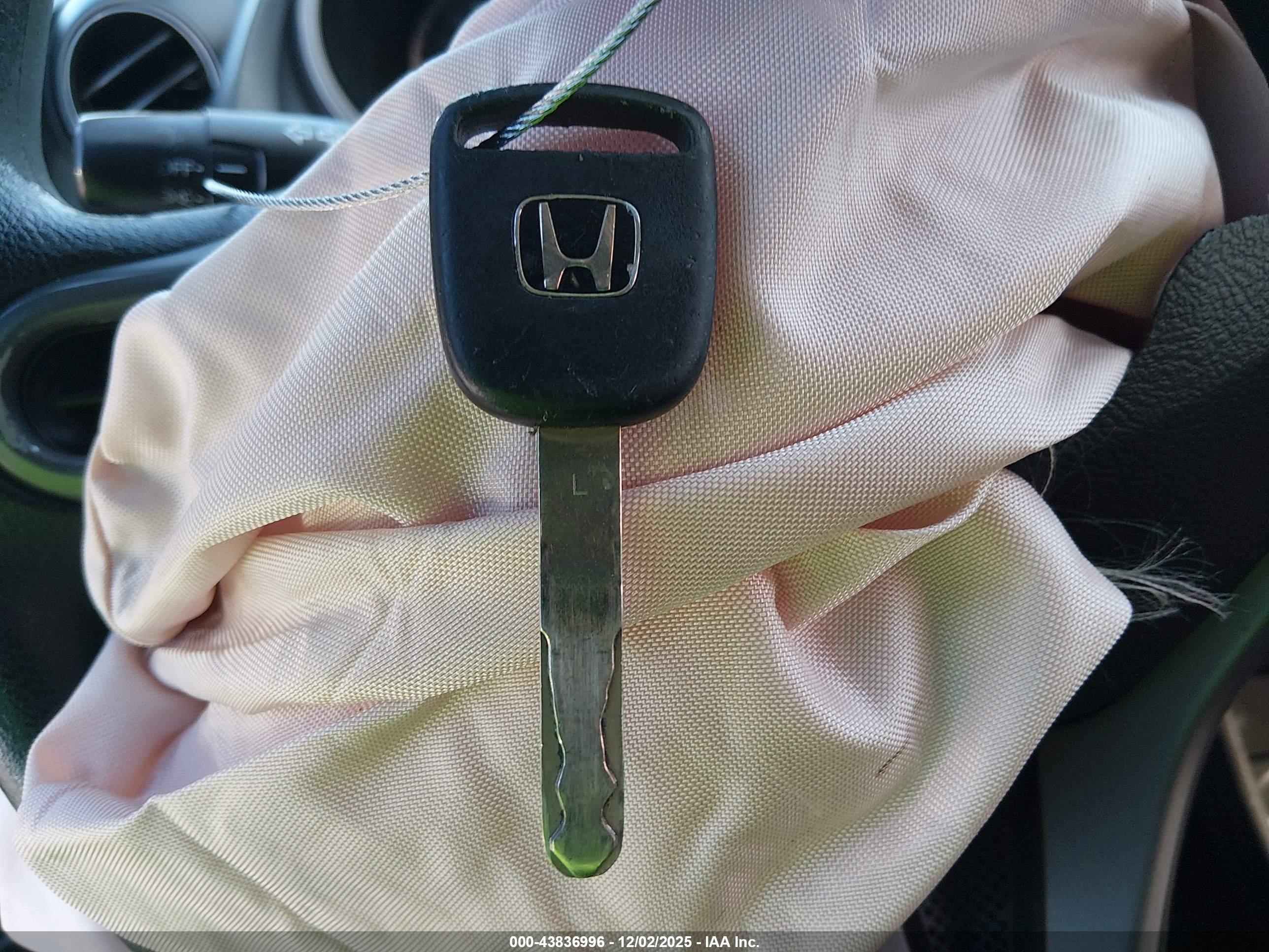 HONDA FIT image 11