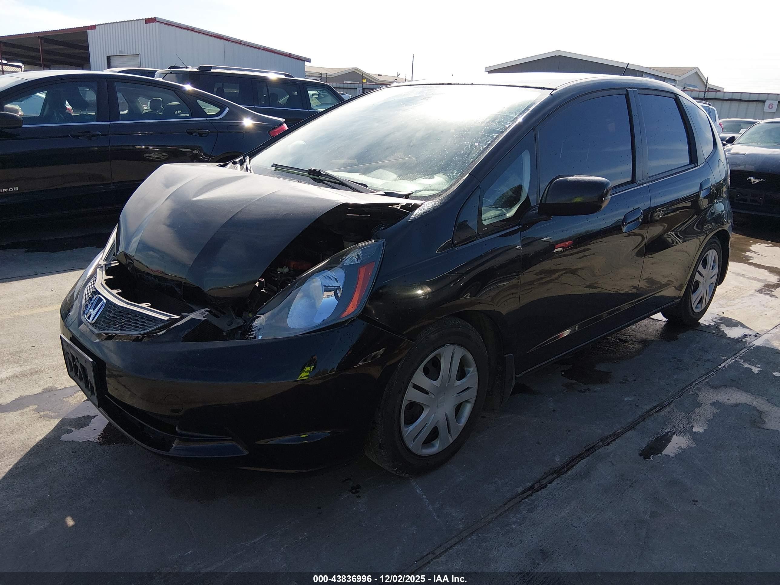 HONDA FIT image 2