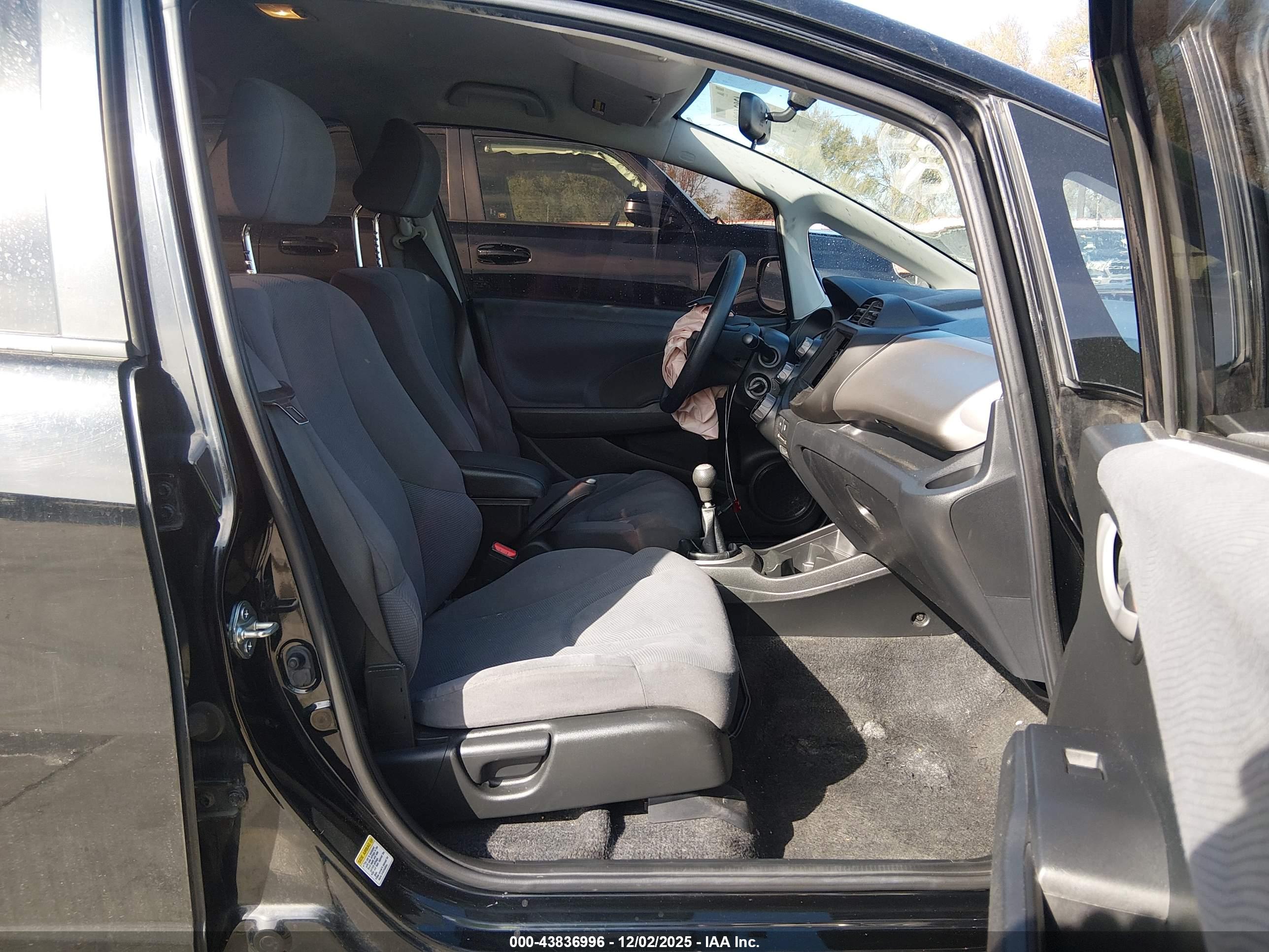 HONDA FIT image 5