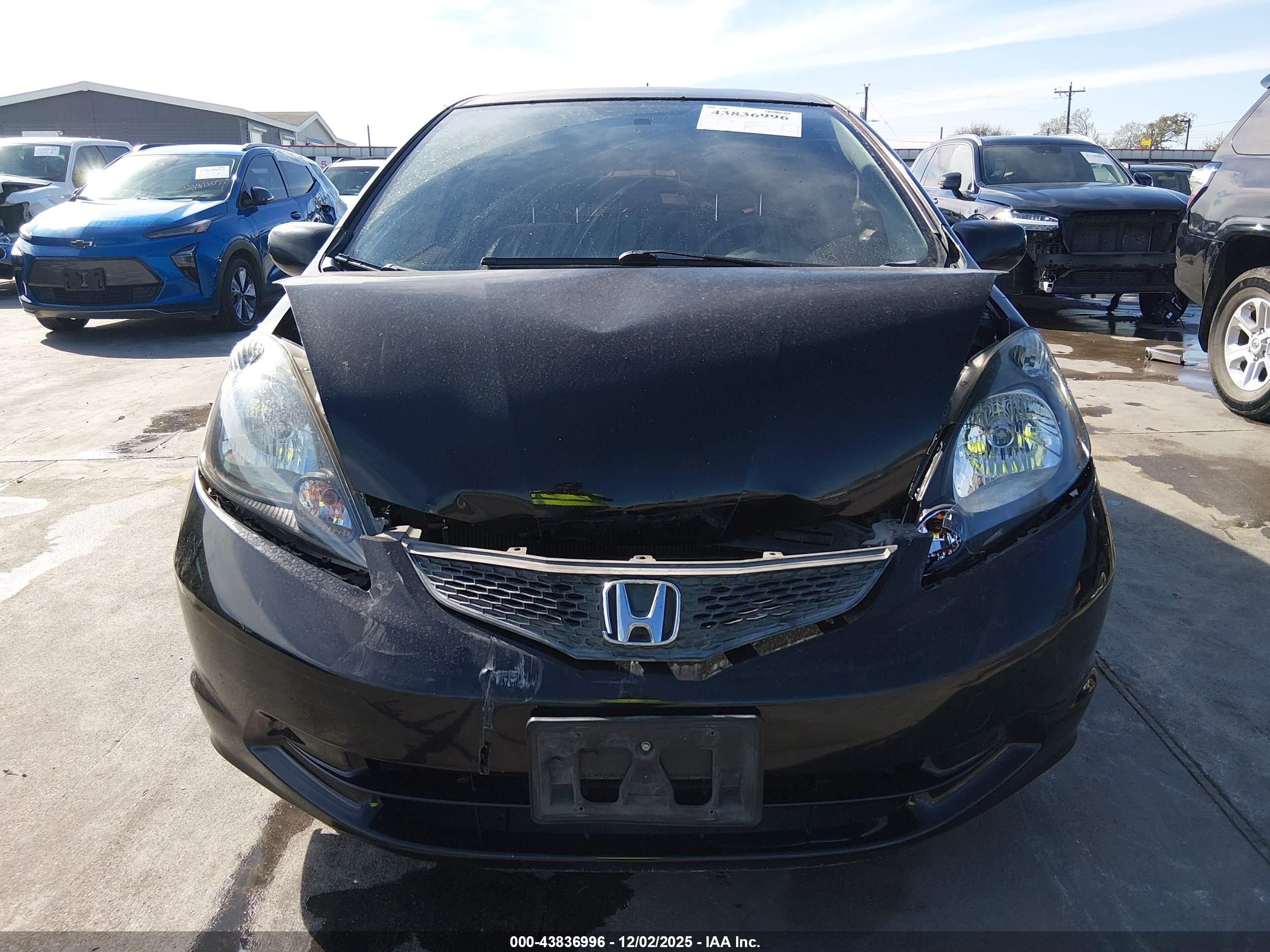 HONDA FIT image 6