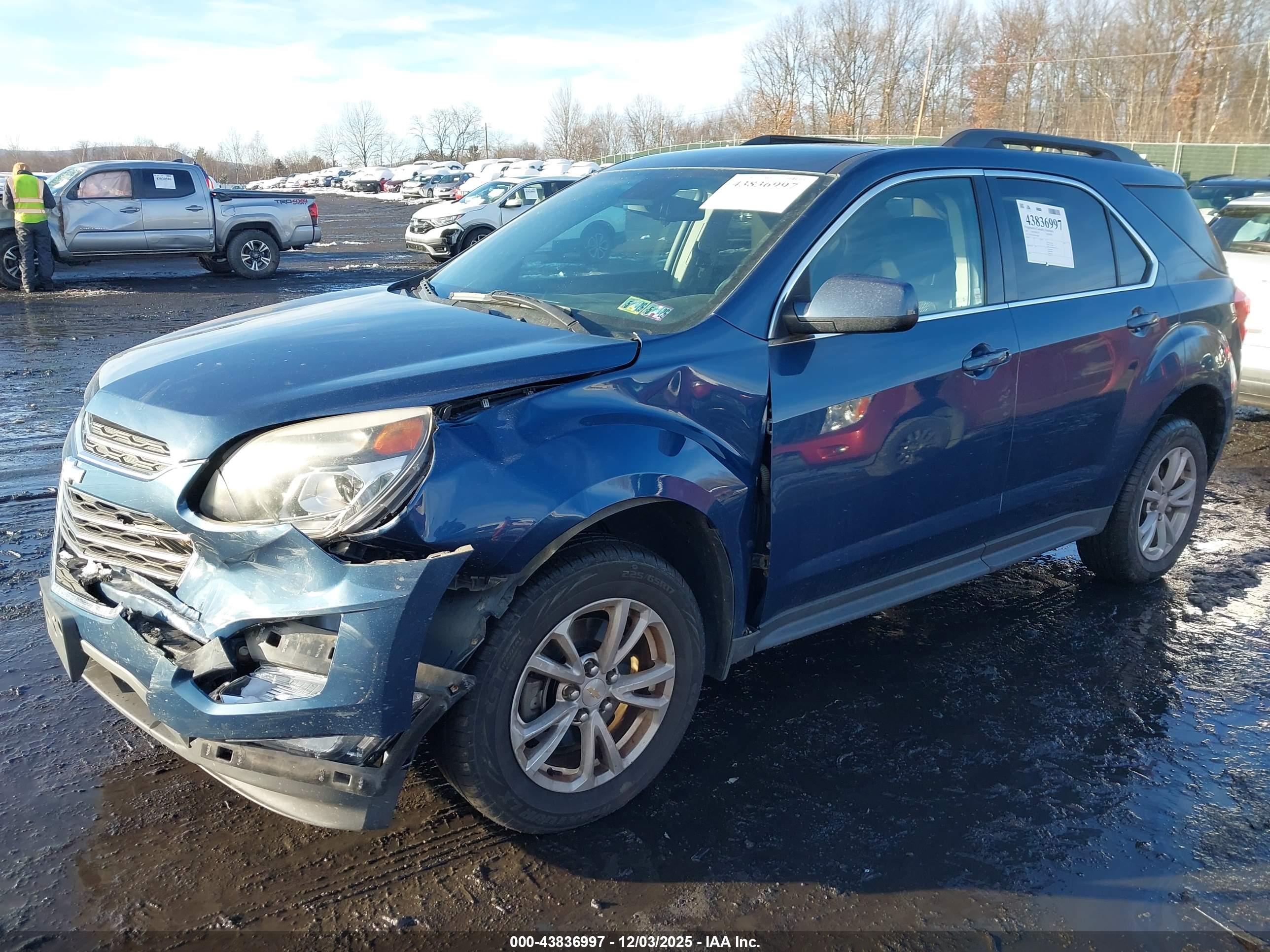CHEVROLET EQUINOX image 2