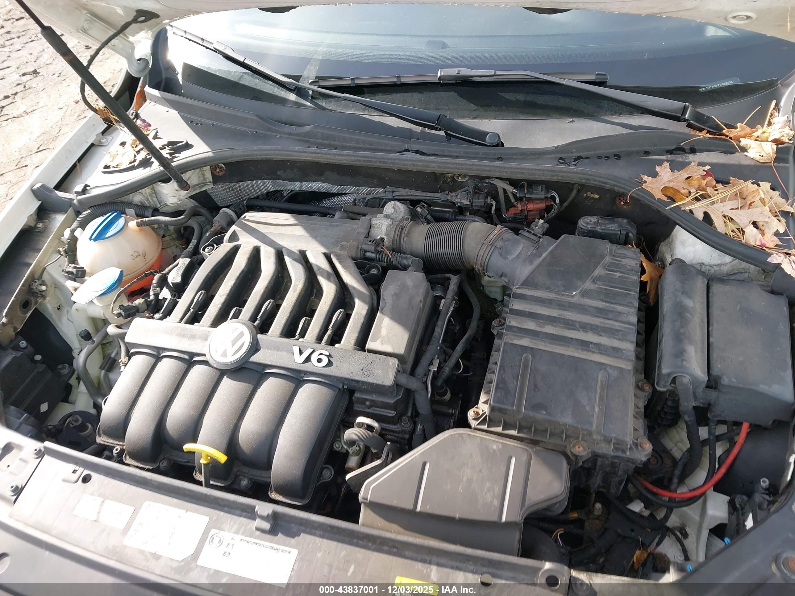 VOLKSWAGEN PASSAT image 10