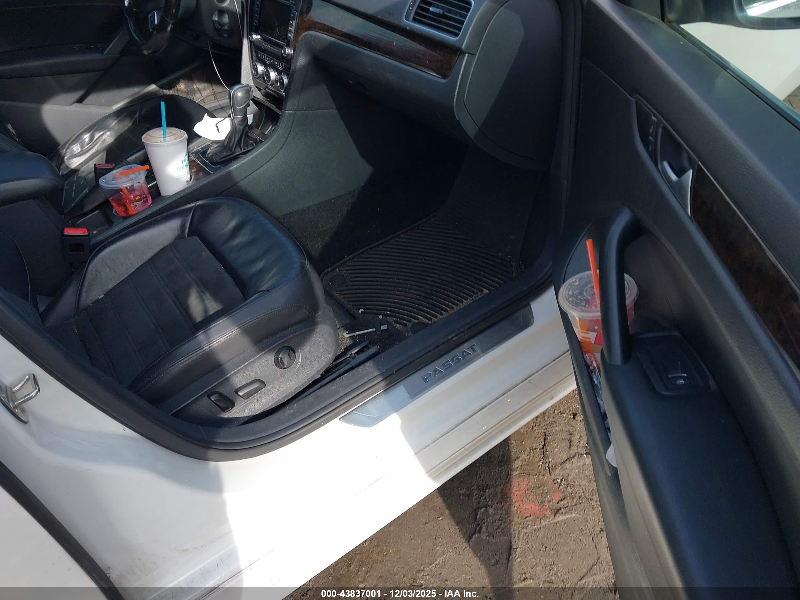 VOLKSWAGEN PASSAT image 5