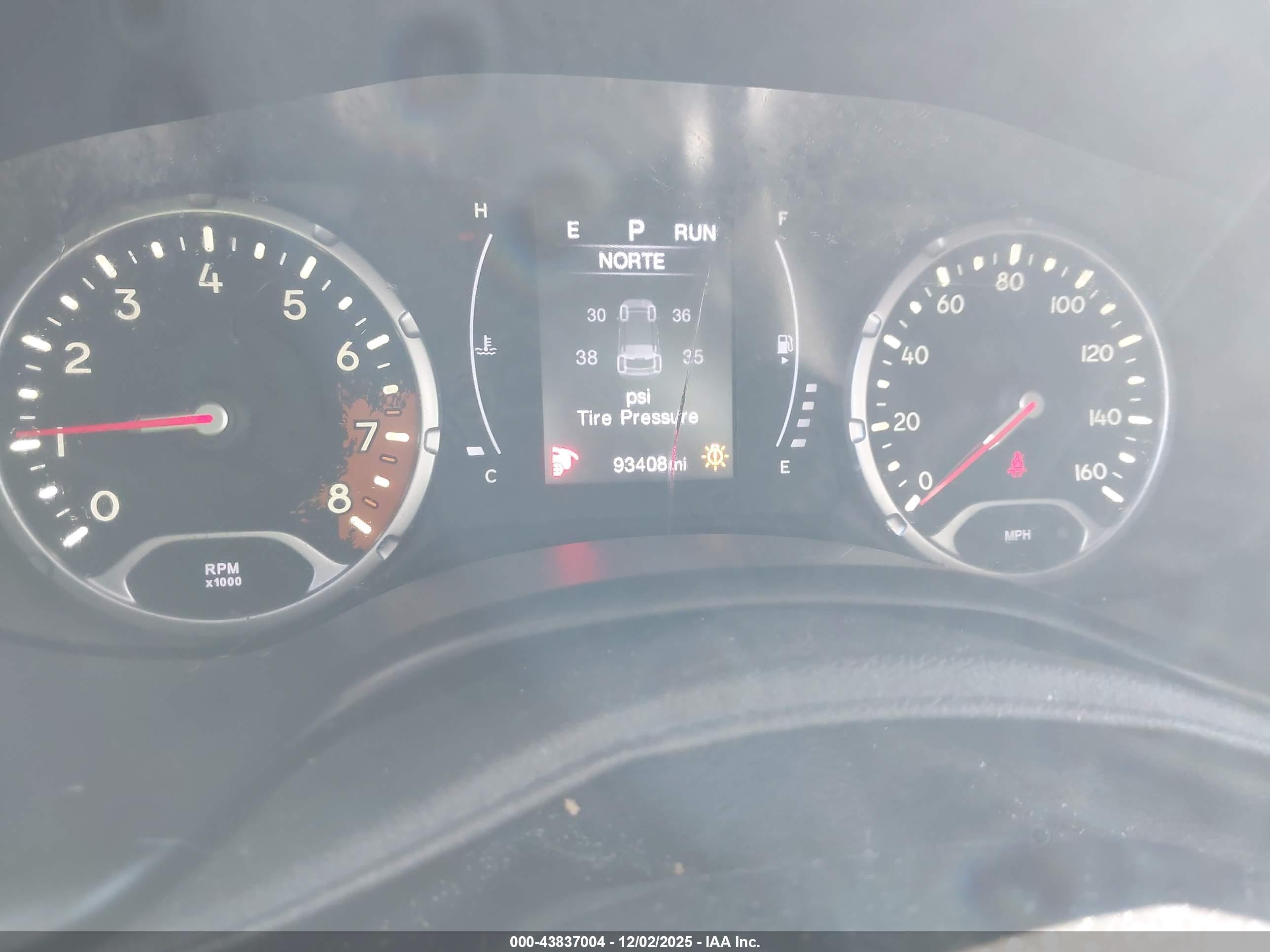 JEEP RENEGADE image 7