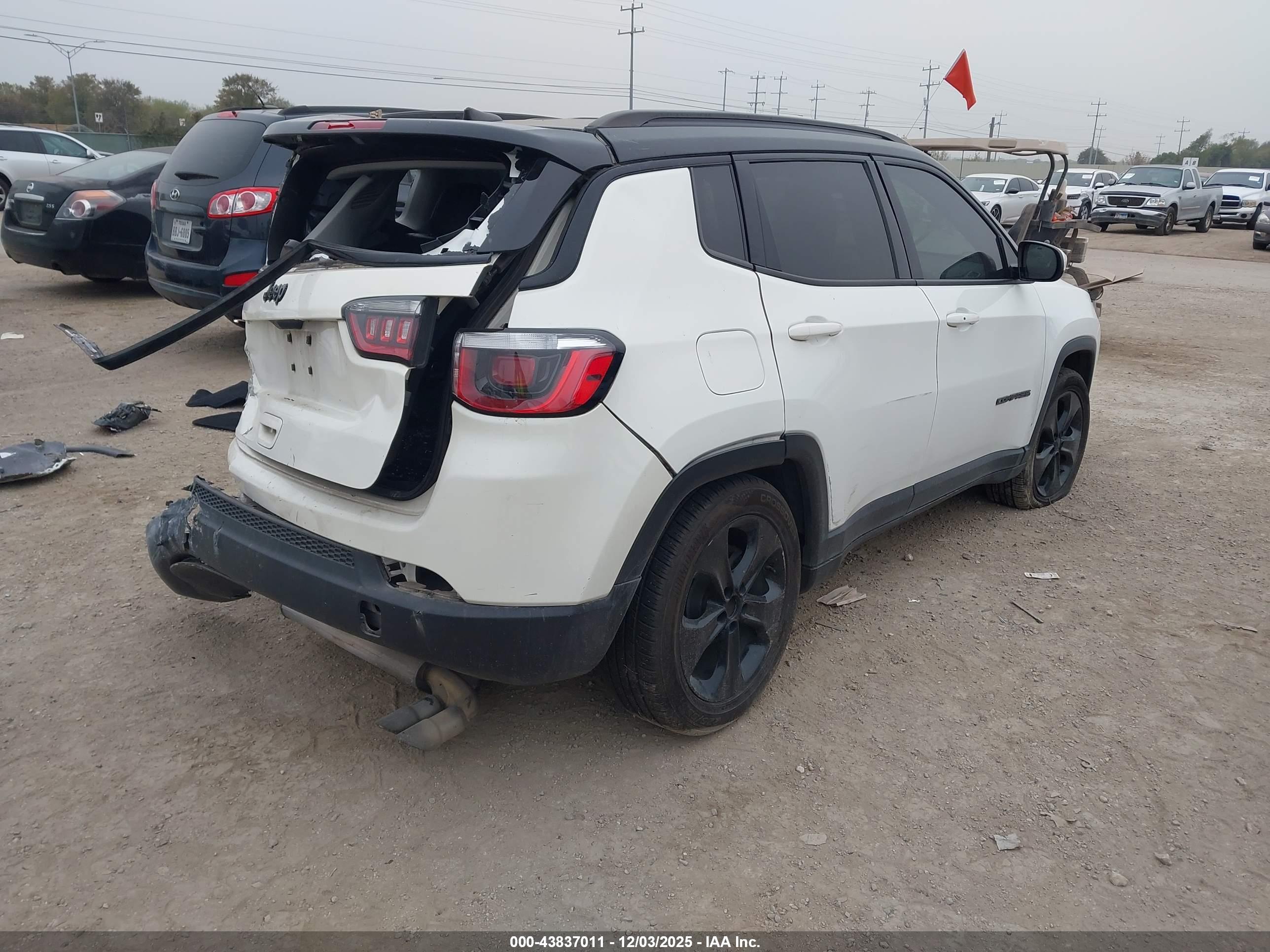 JEEP COMPASS image 4