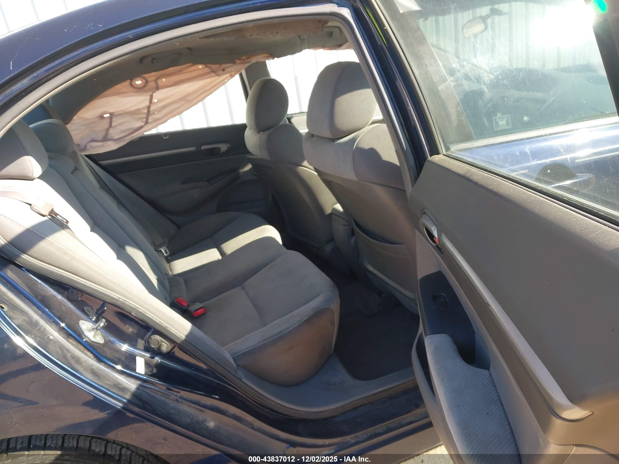 HONDA CIVIC image 8
