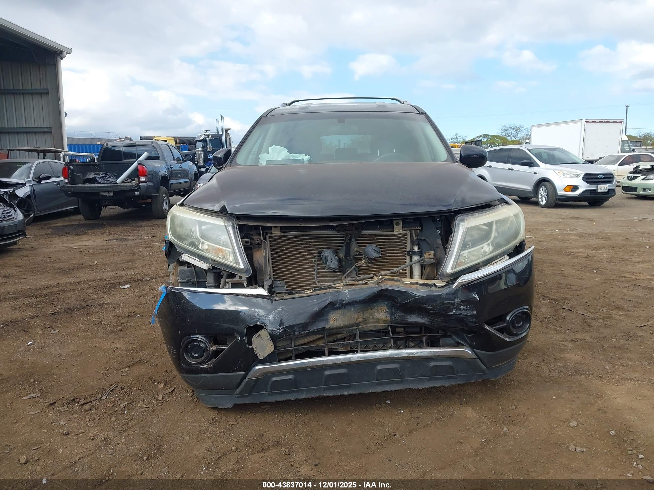 NISSAN PATHFINDER image 6