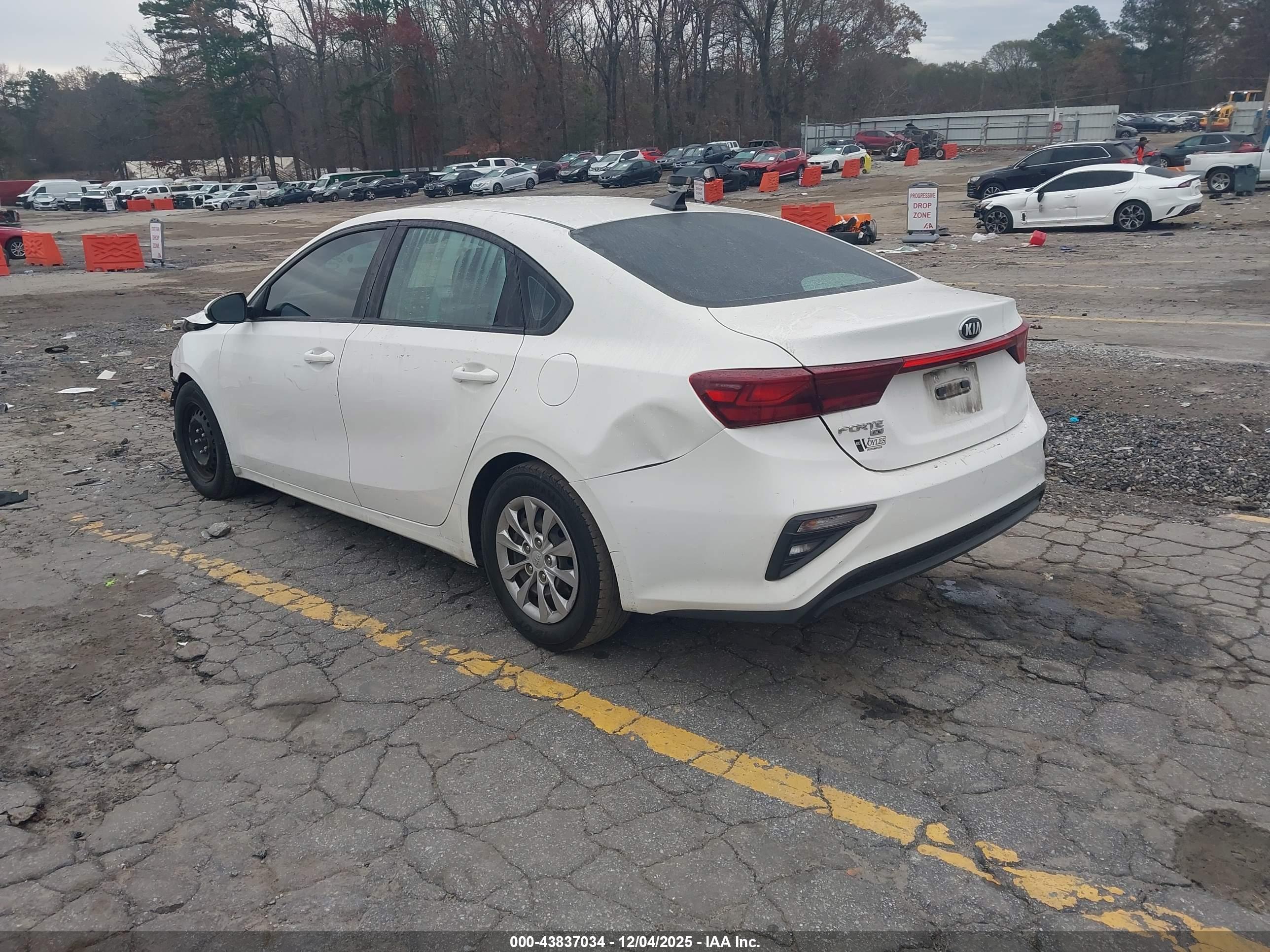 KIA FORTE image 3